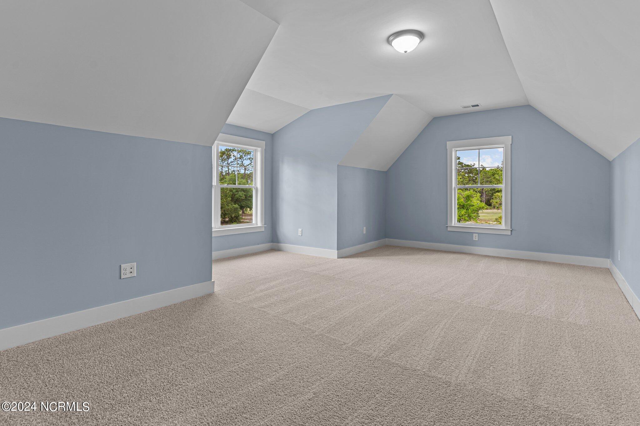 100531512 | Photo 31