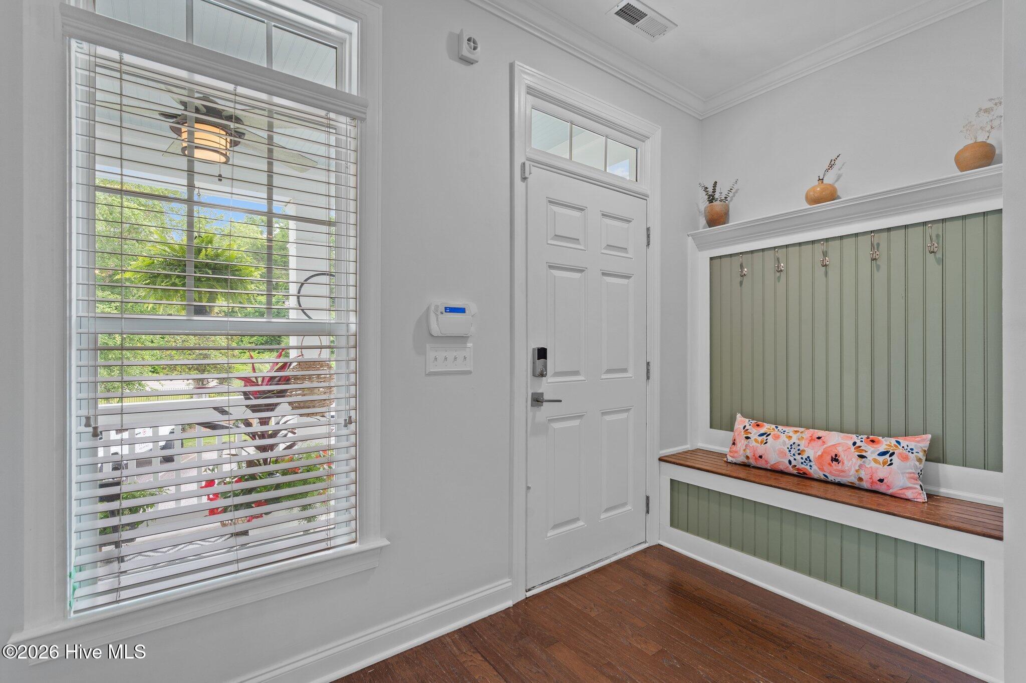 100550866 | Photo 10