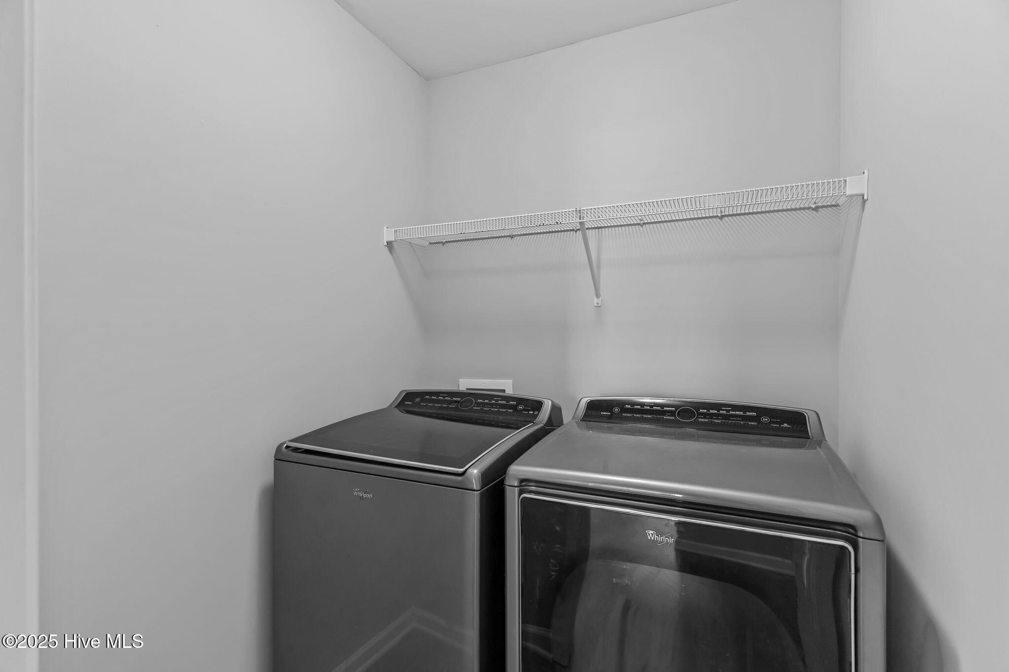 100536530 | Photo 28