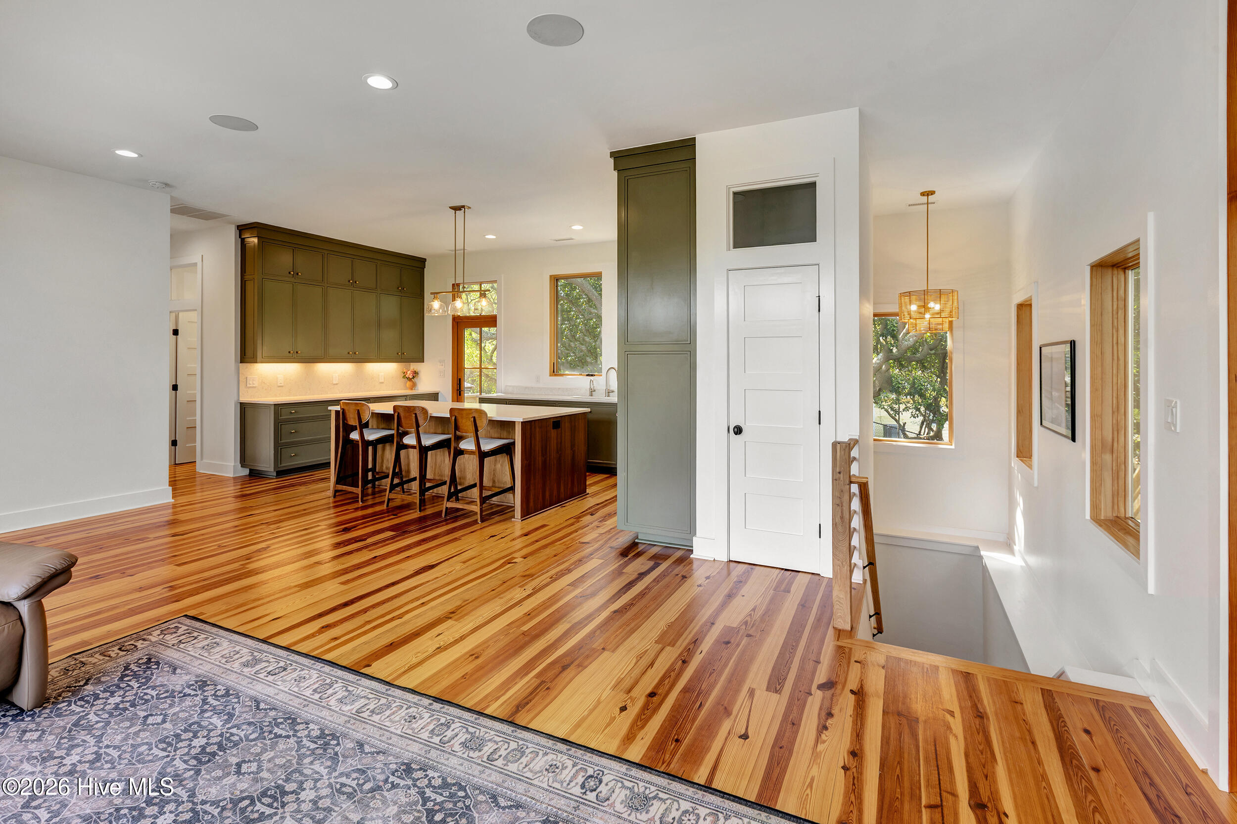 5709 Landing 