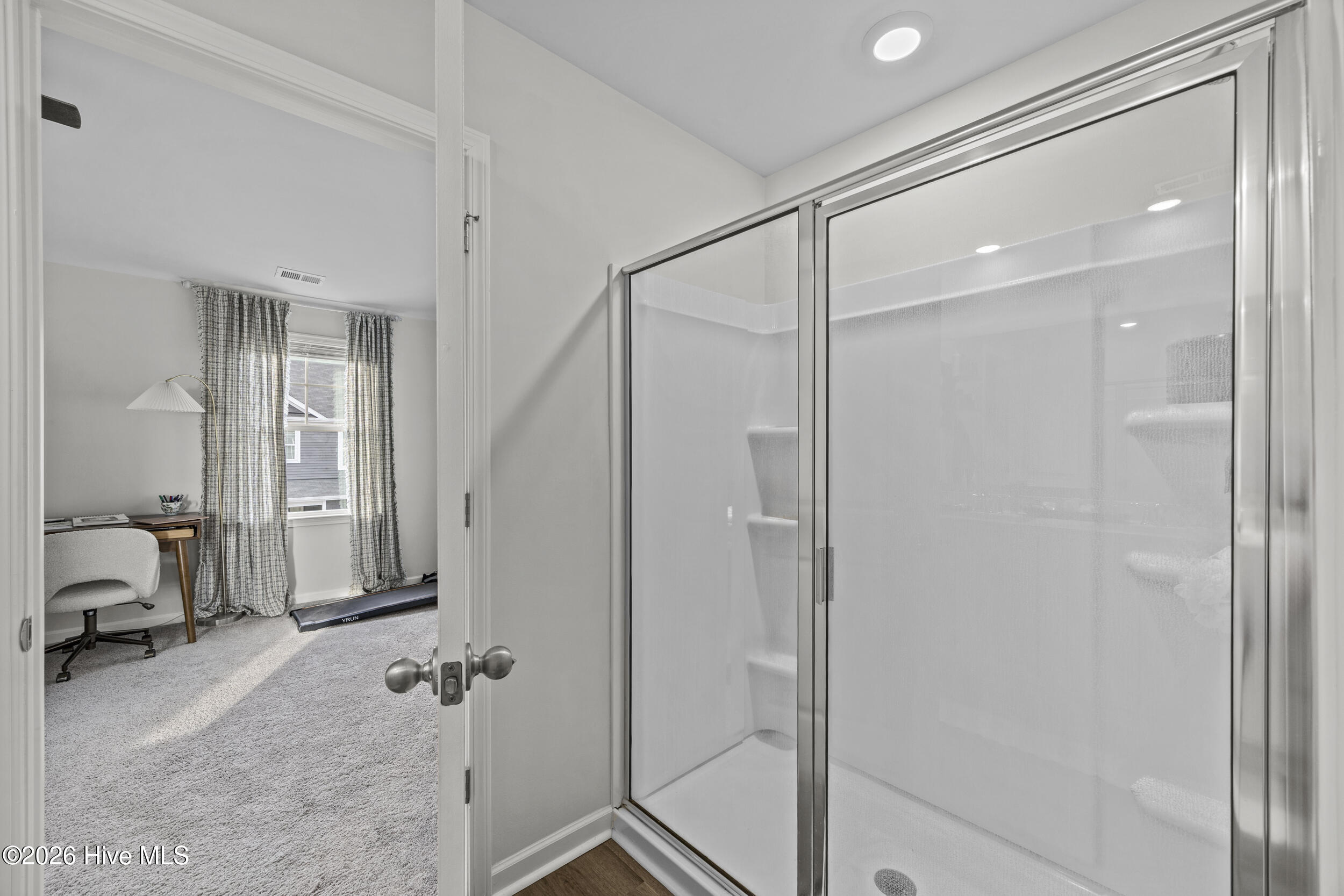 100554474 | Photo 23