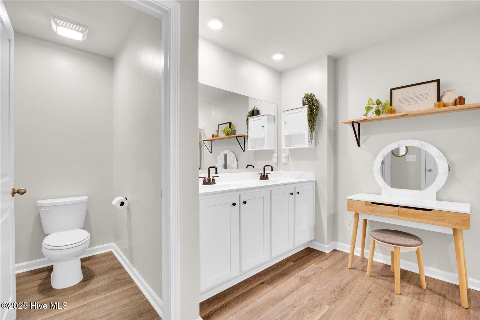 100518788 | Photo 19