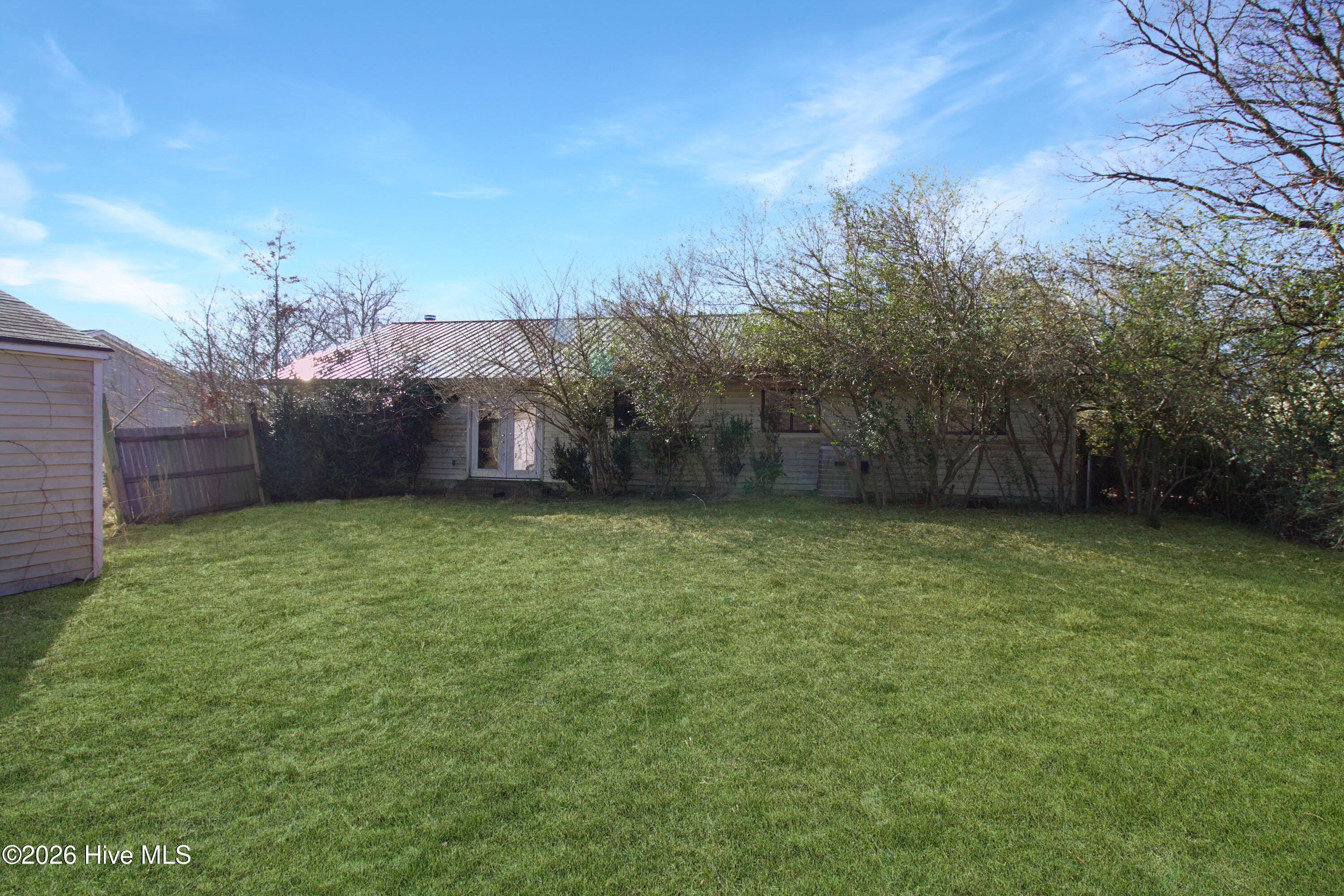 100547286 | Photo 25