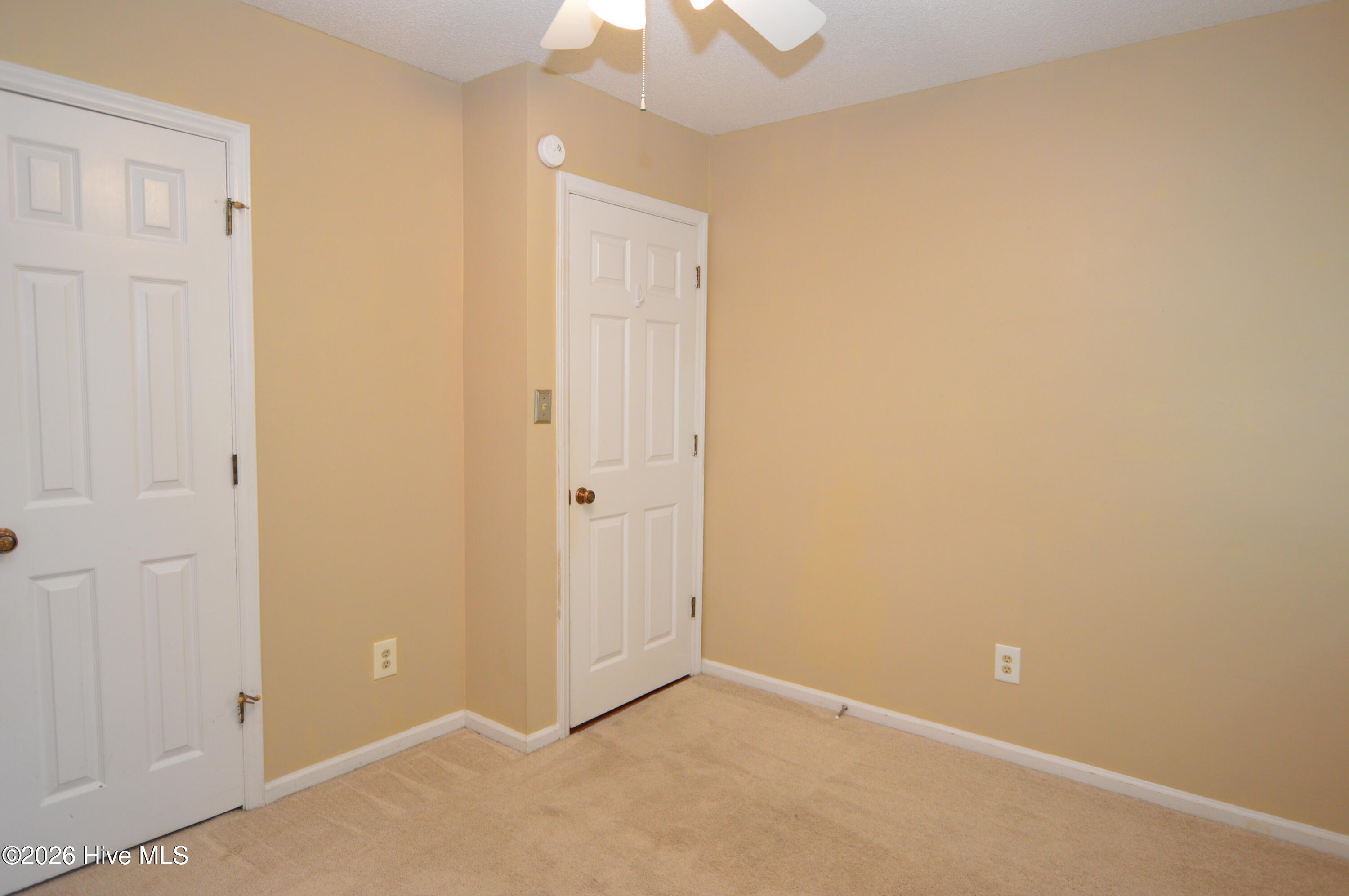 100547848 | Photo 17