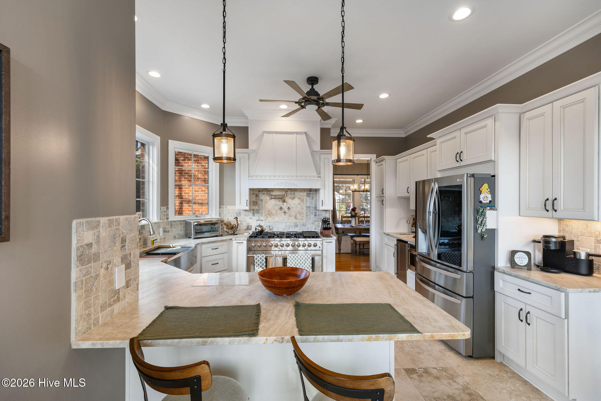 100553597 | Photo 17