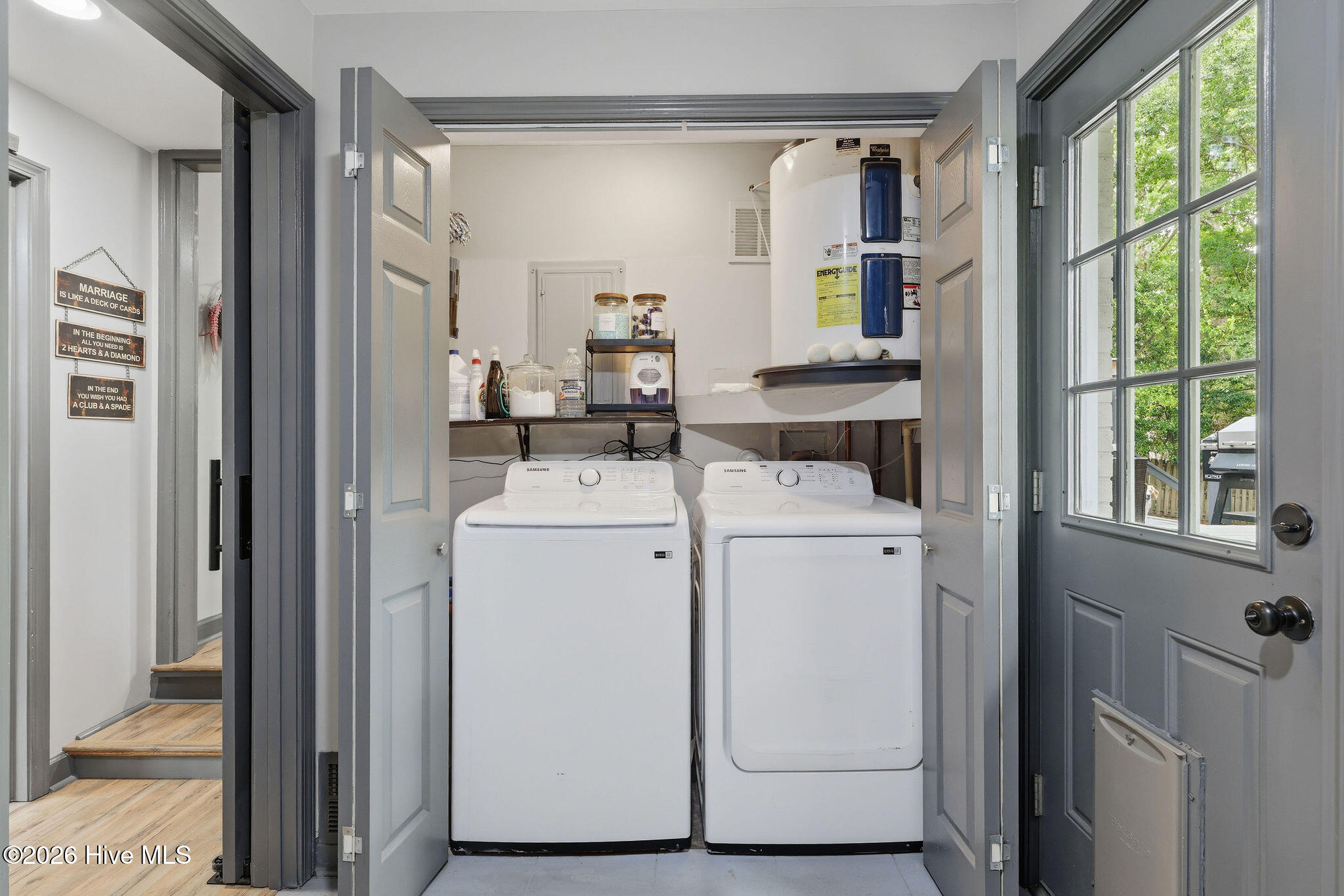 100570539 | Photo 33