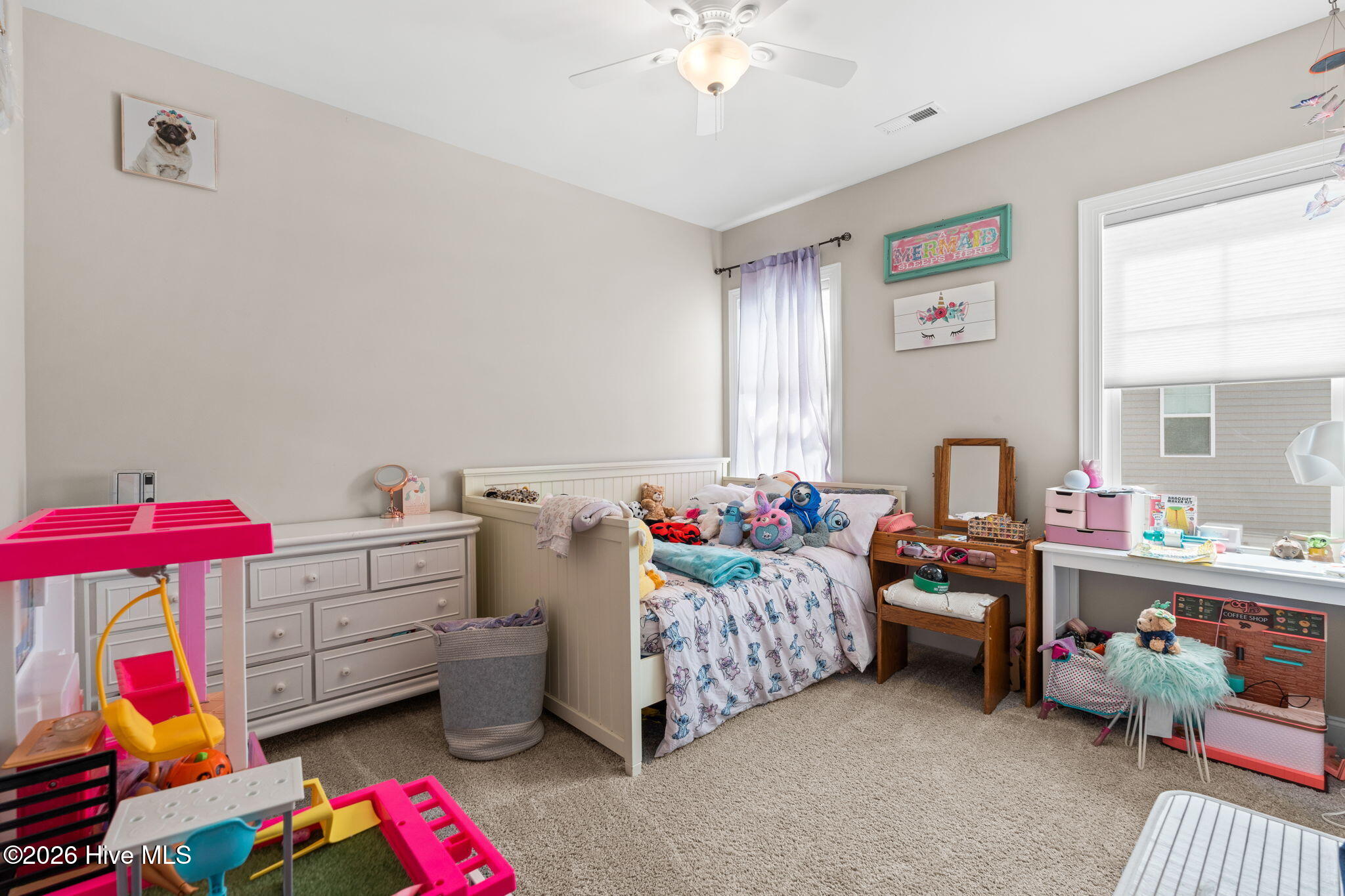 100564109 | Photo 27