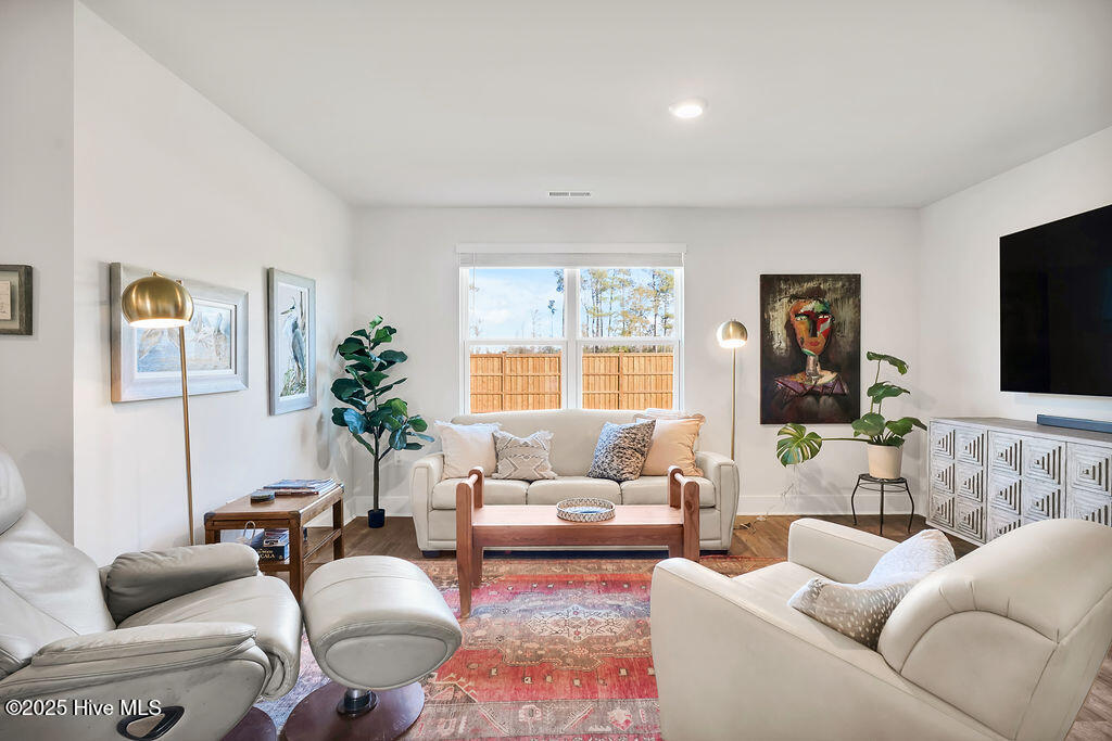 100542156 | Photo 13