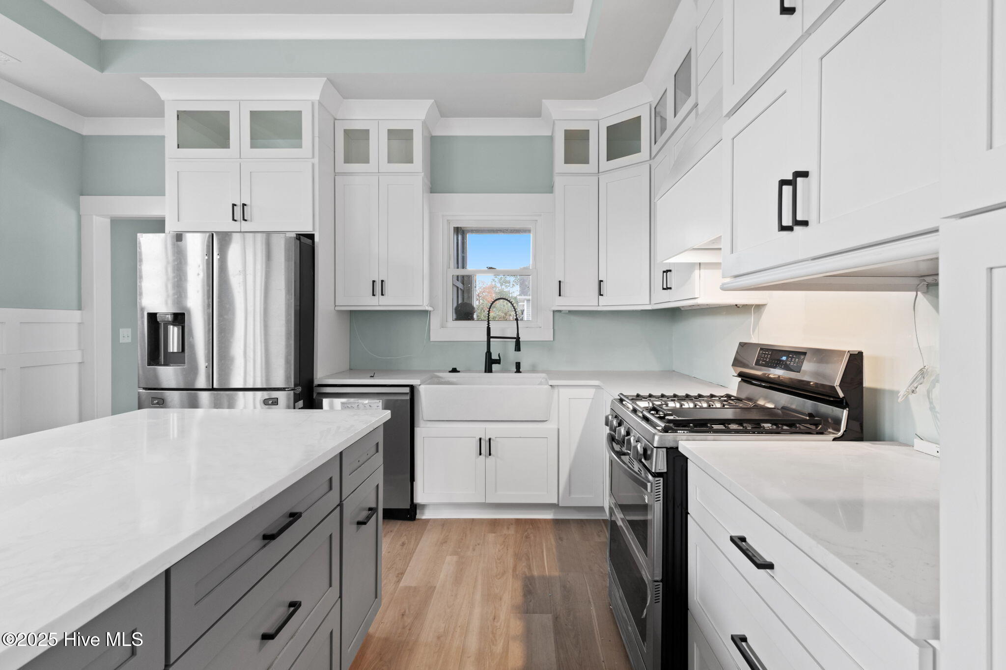 100548785 | Photo 13