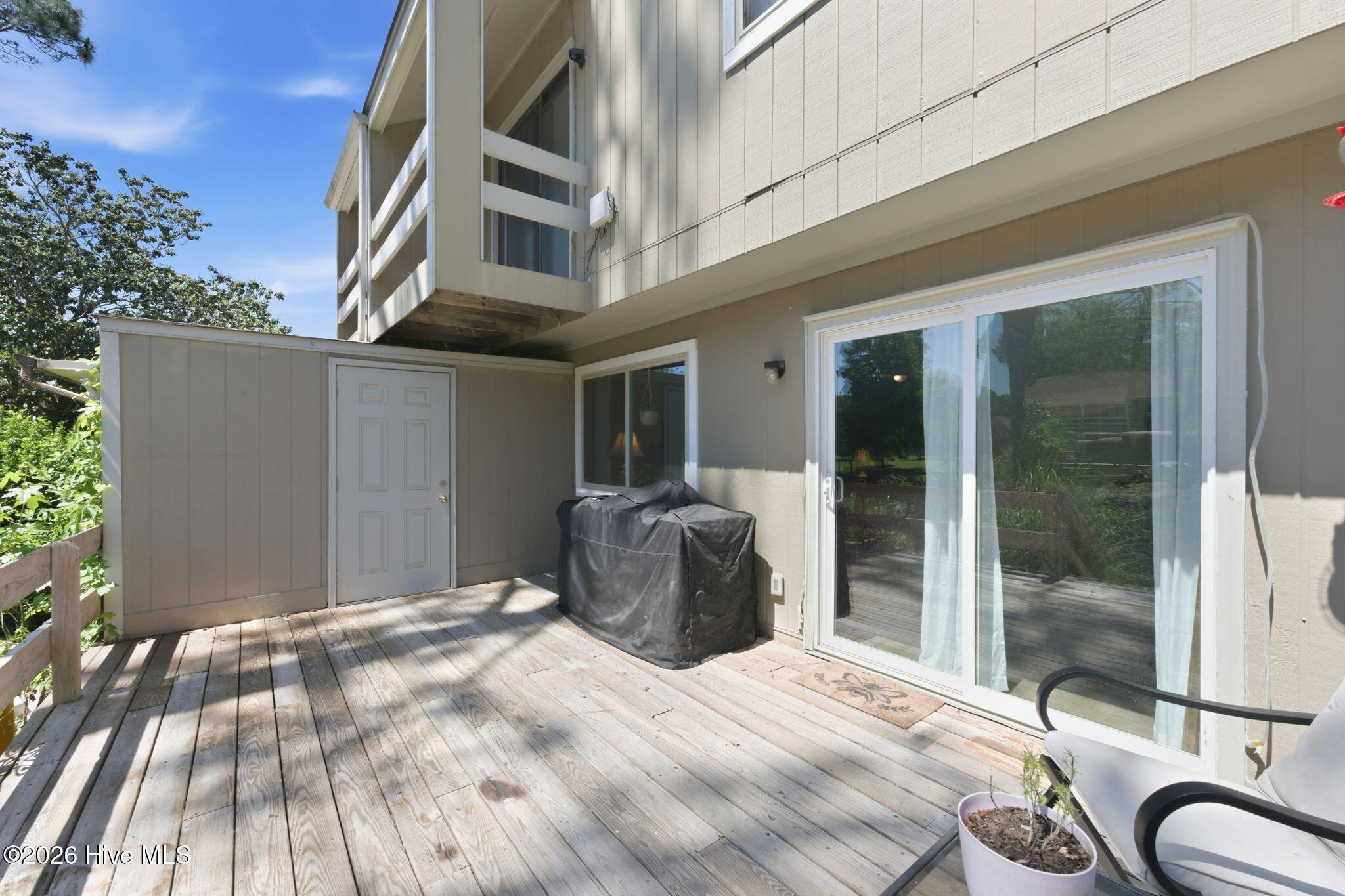 1st Floor Deck