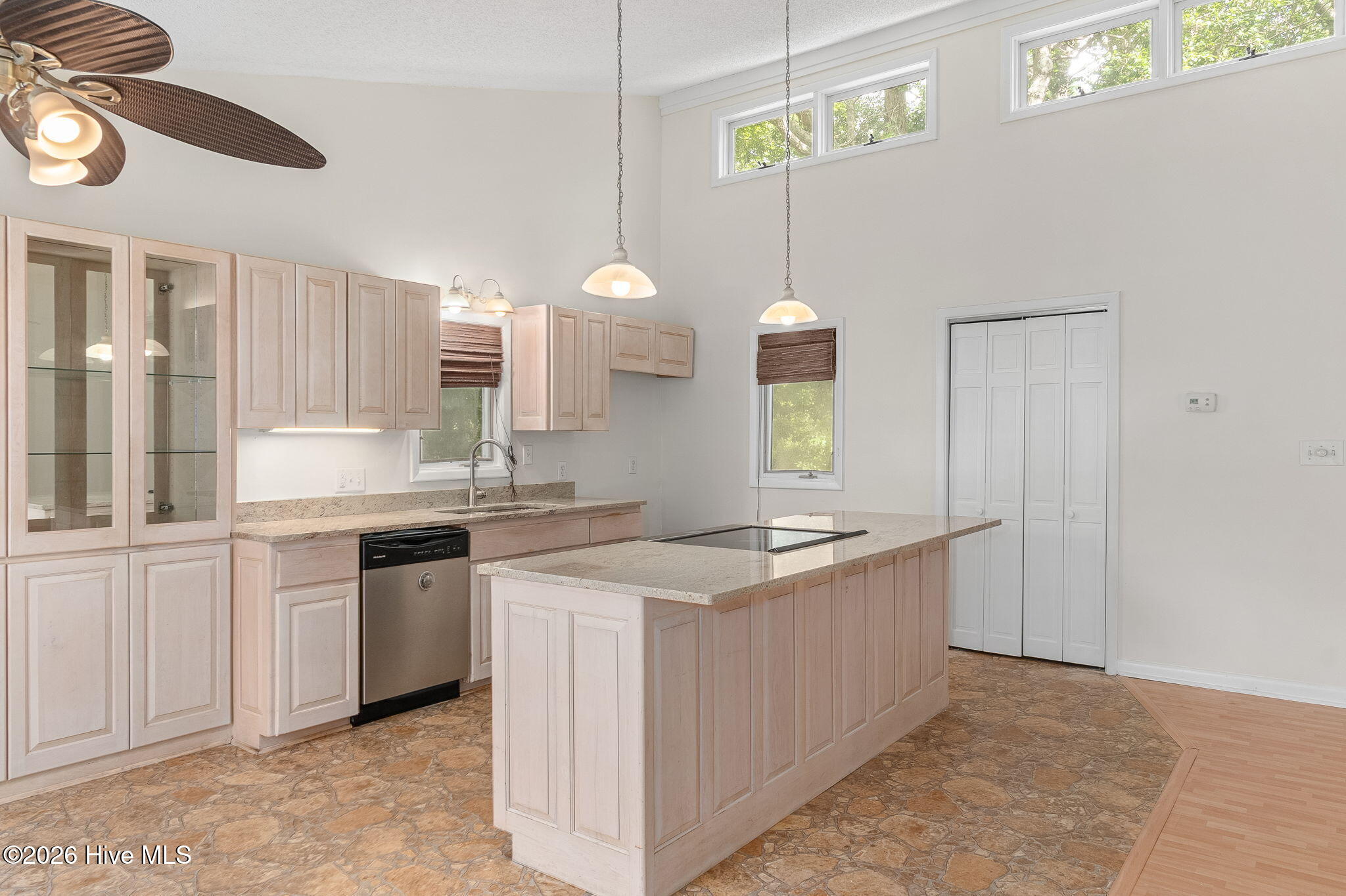 121 White Ash Drive,Pine Knoll Shores