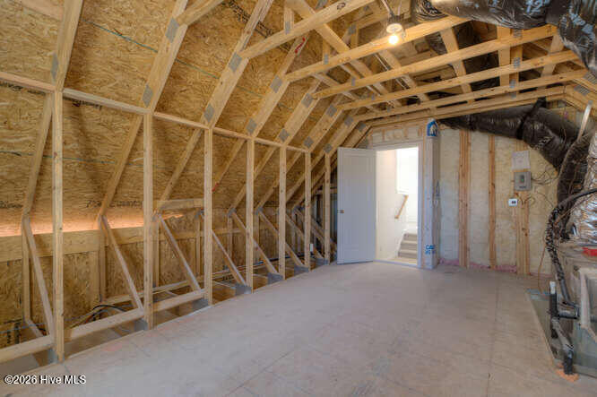 100549572 | Photo 32