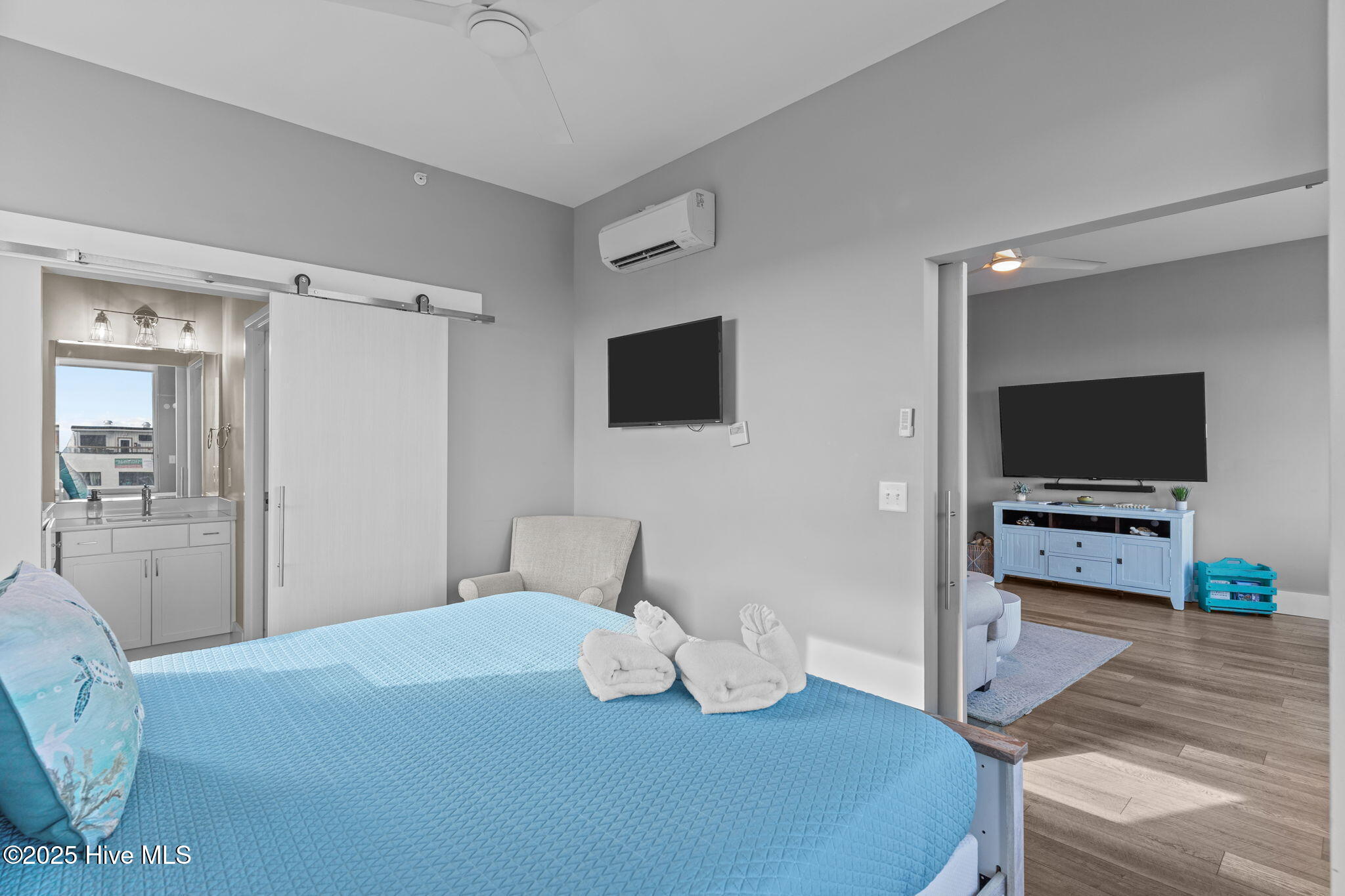 100541831 | Photo 33