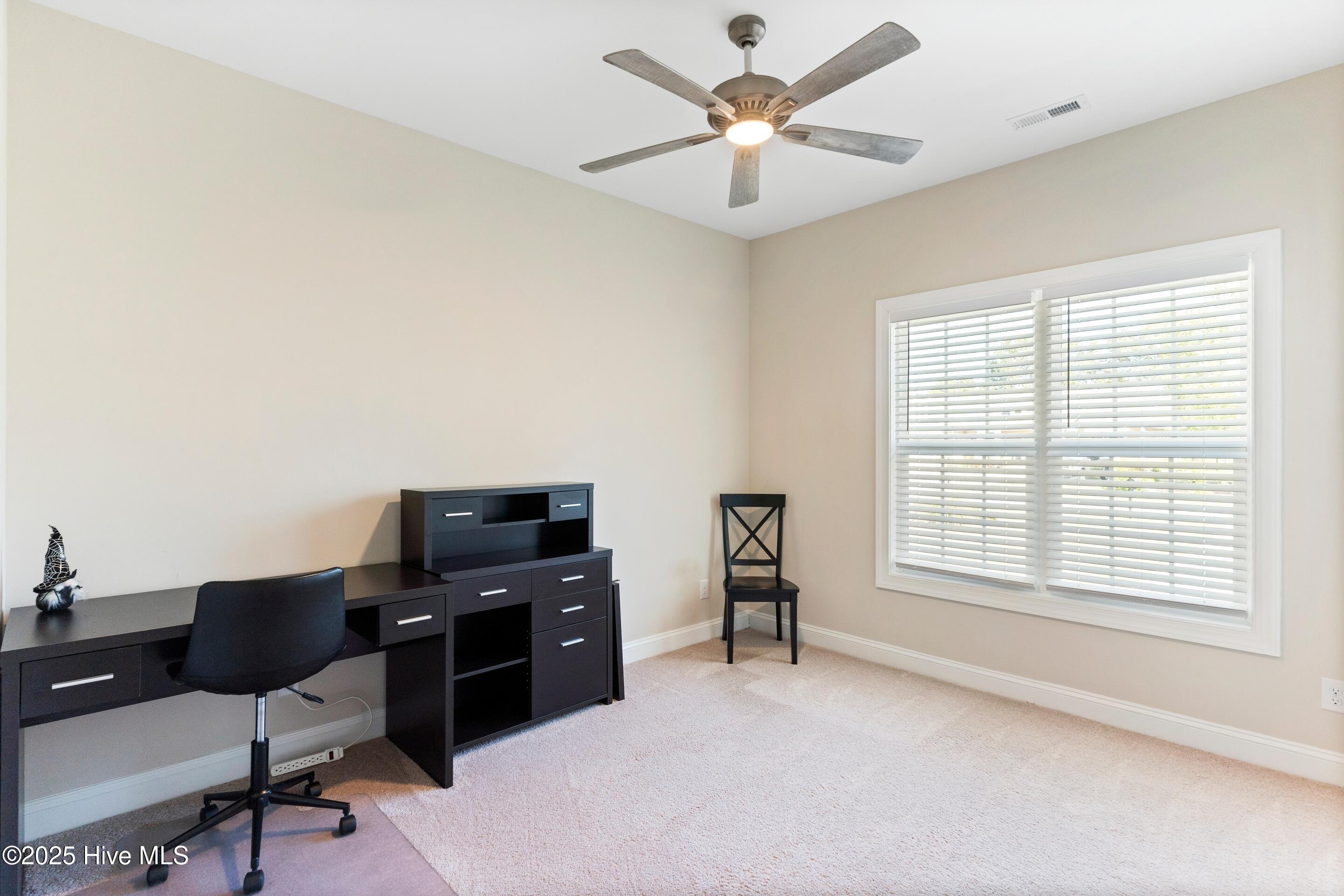 100532334 | Photo 28