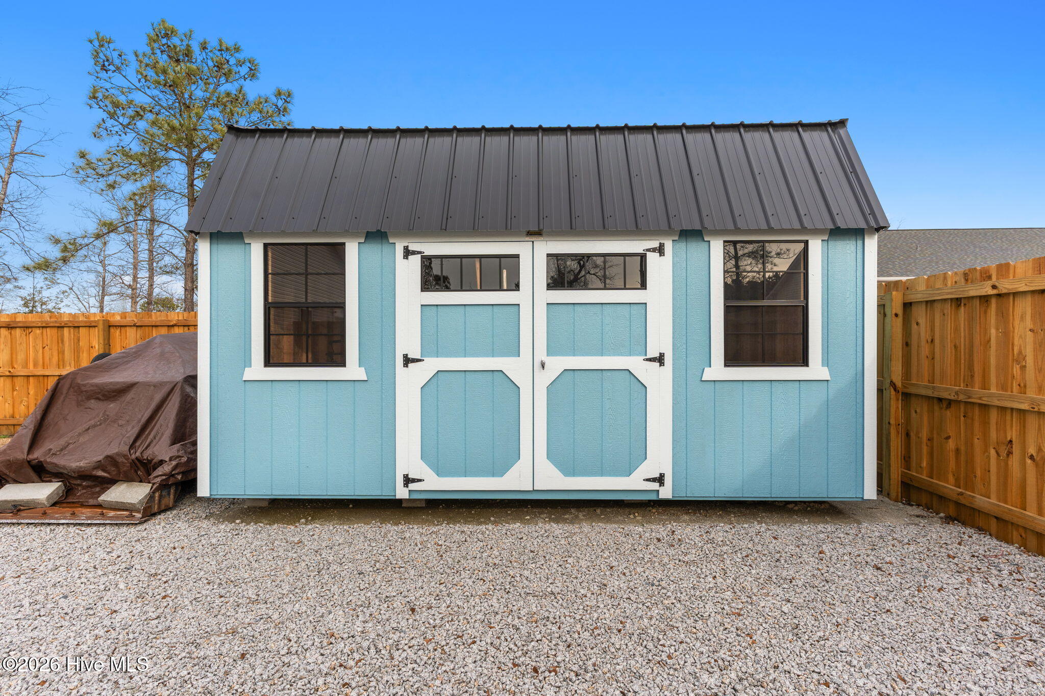 100556728 | Photo 43