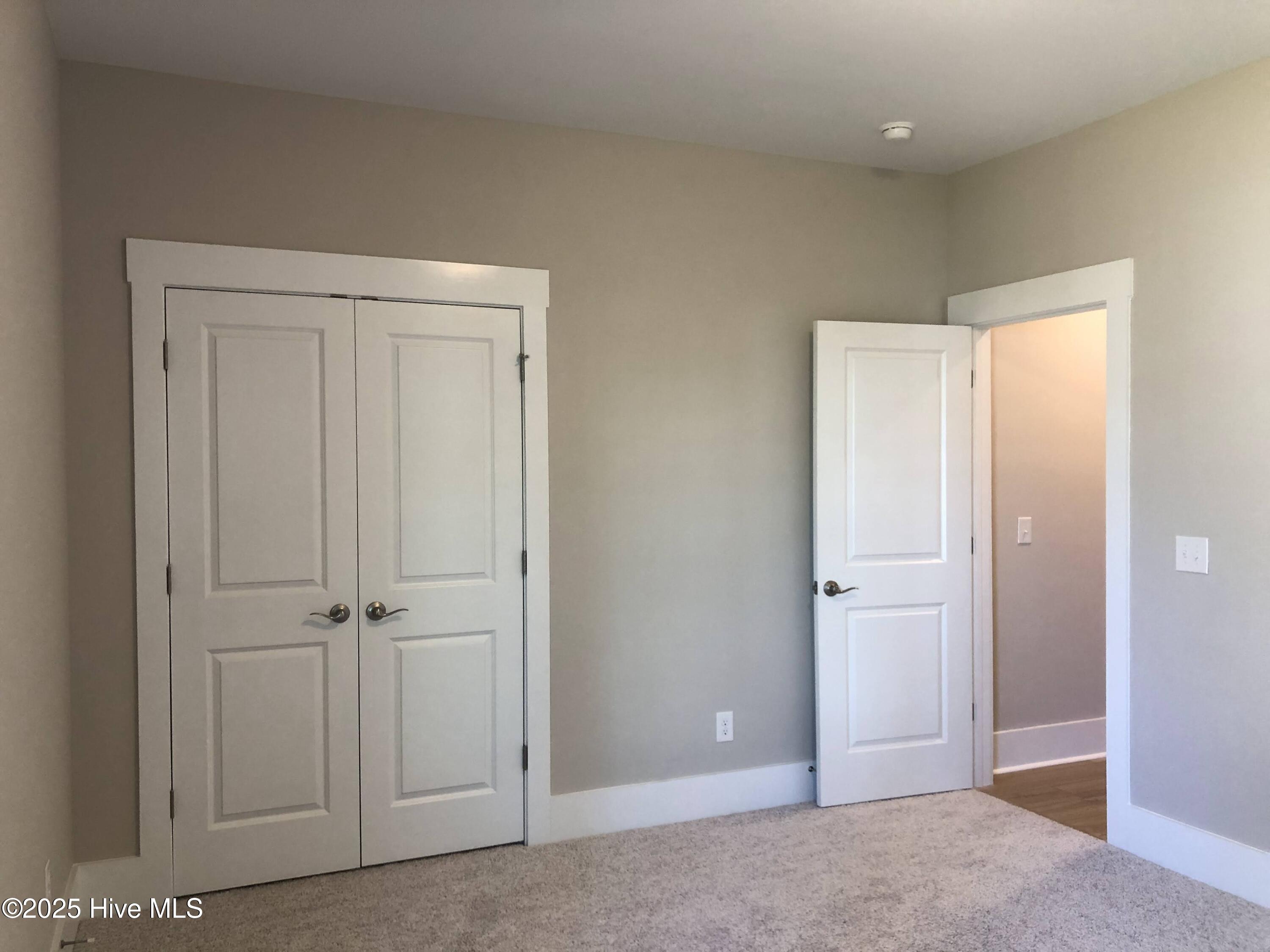 100530323 | Photo 25