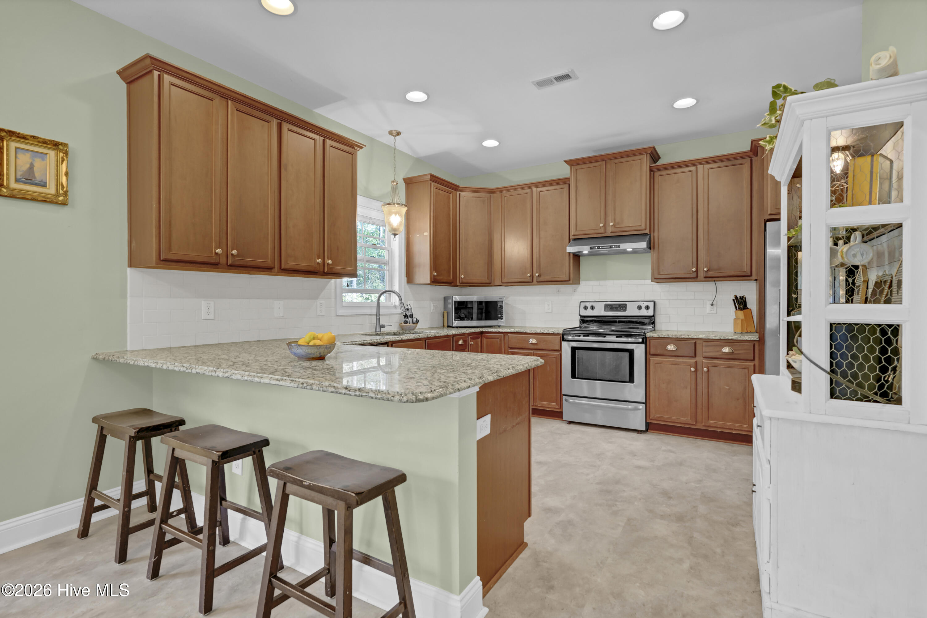 100565660 | Photo 16