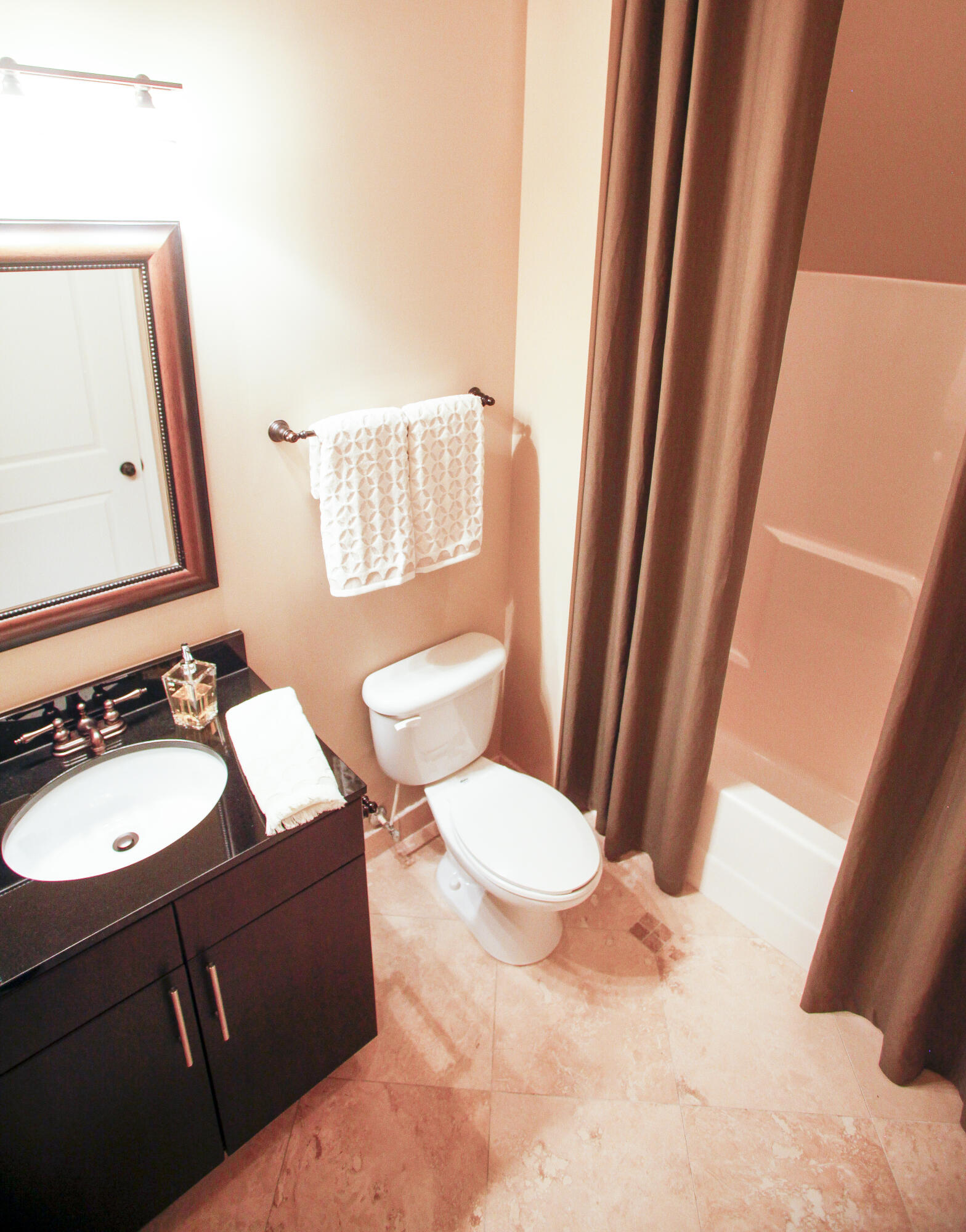 JBW Apt 410_007