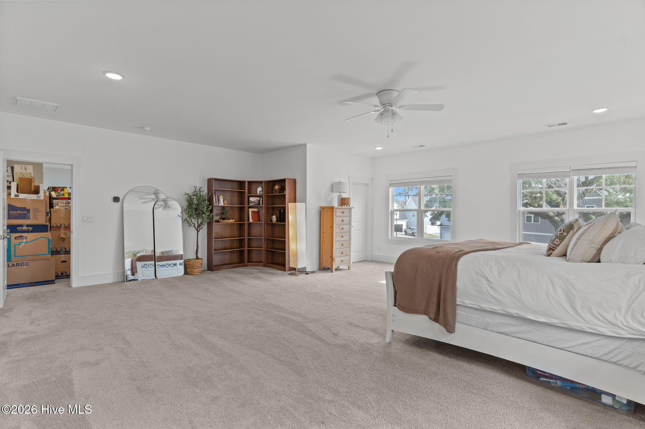 100562426 | Photo 18