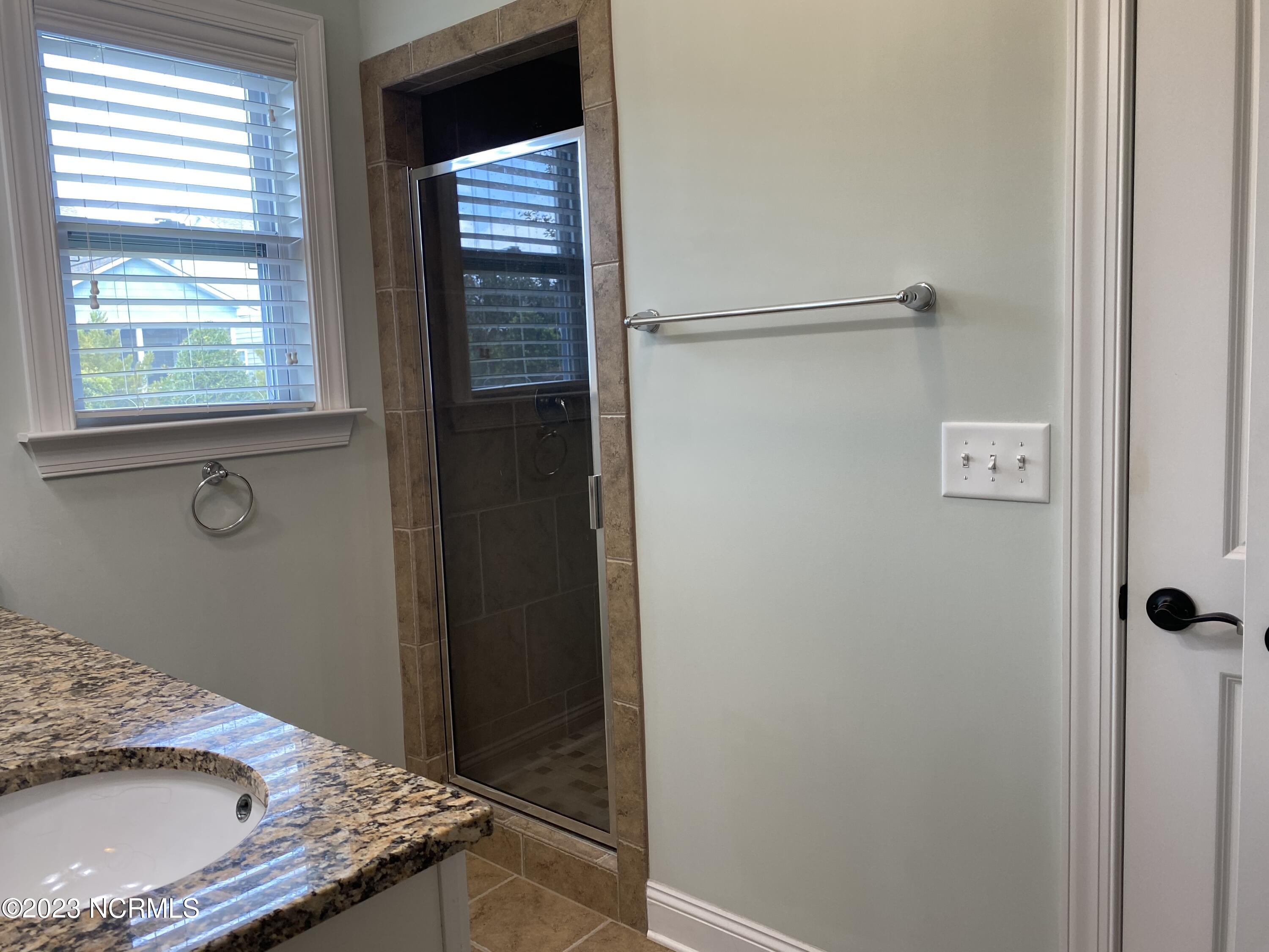 100553495 | Photo 20