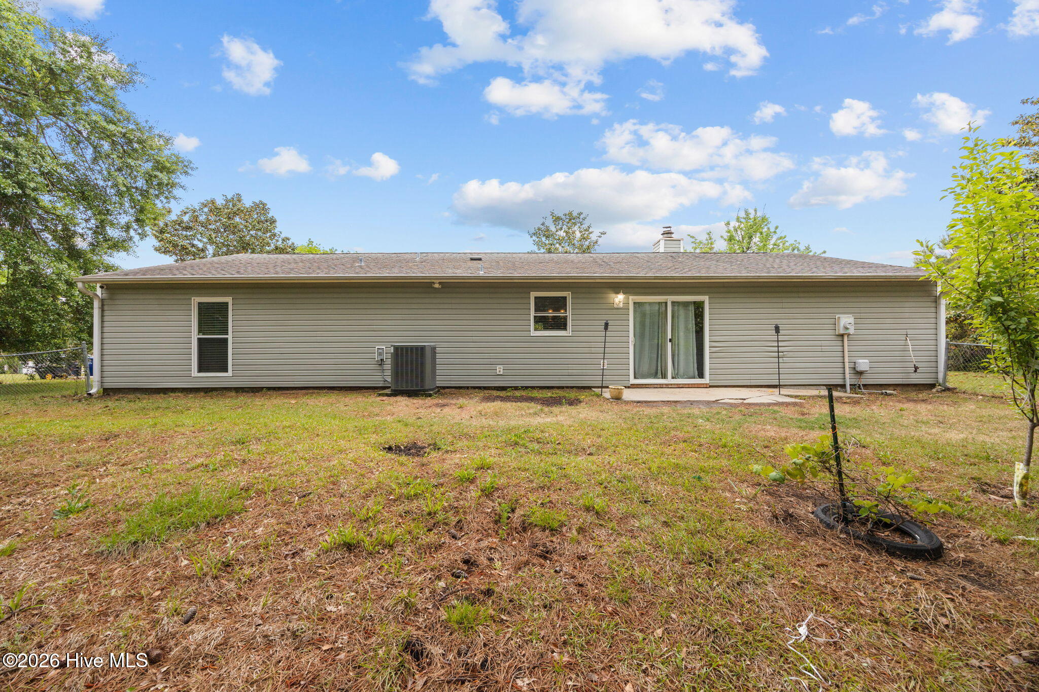 100570195 | Photo 45