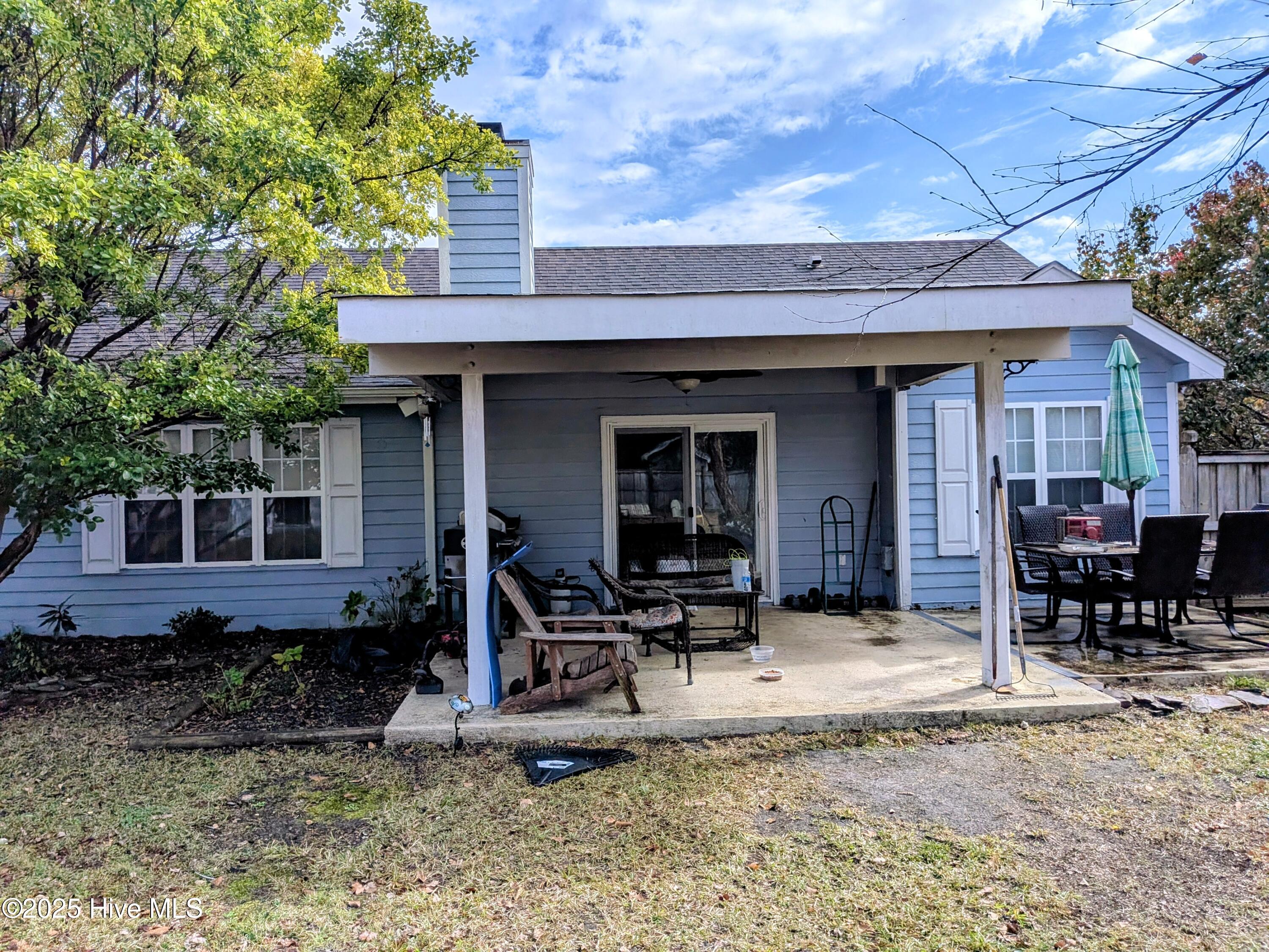 100540350 | Photo 18