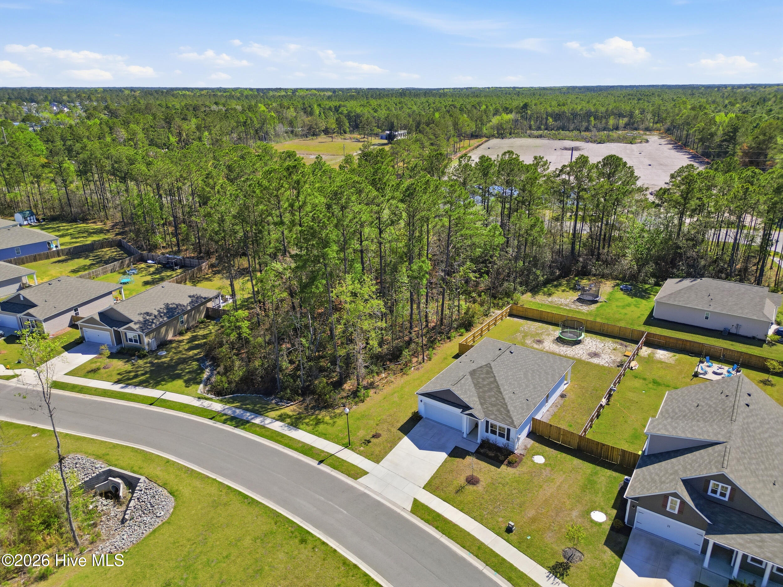 100565594 | Photo 55