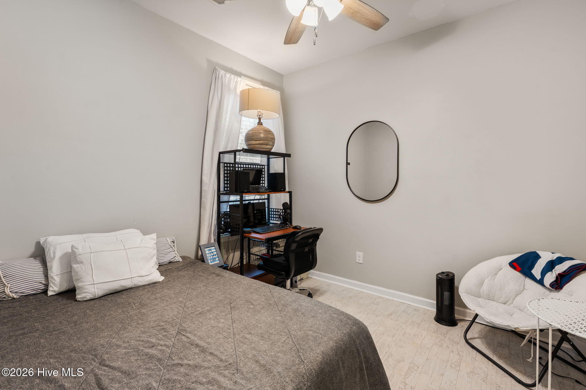 100557369 | Photo 17