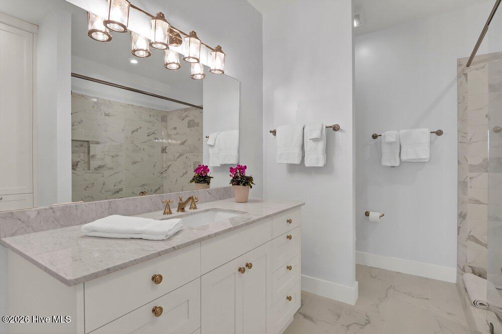 100552560 | Photo 37