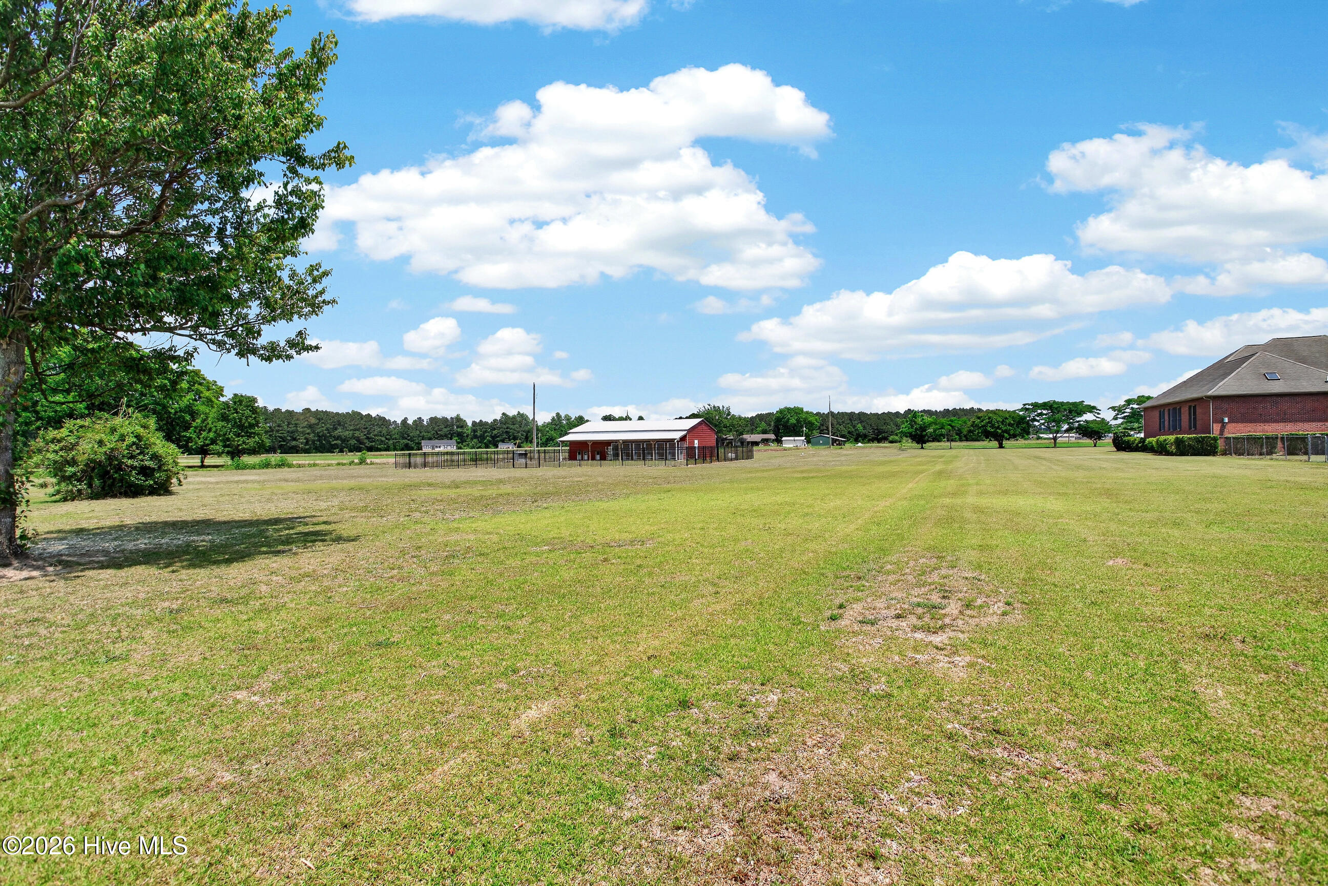 2732 White Oak River Road,Maysville