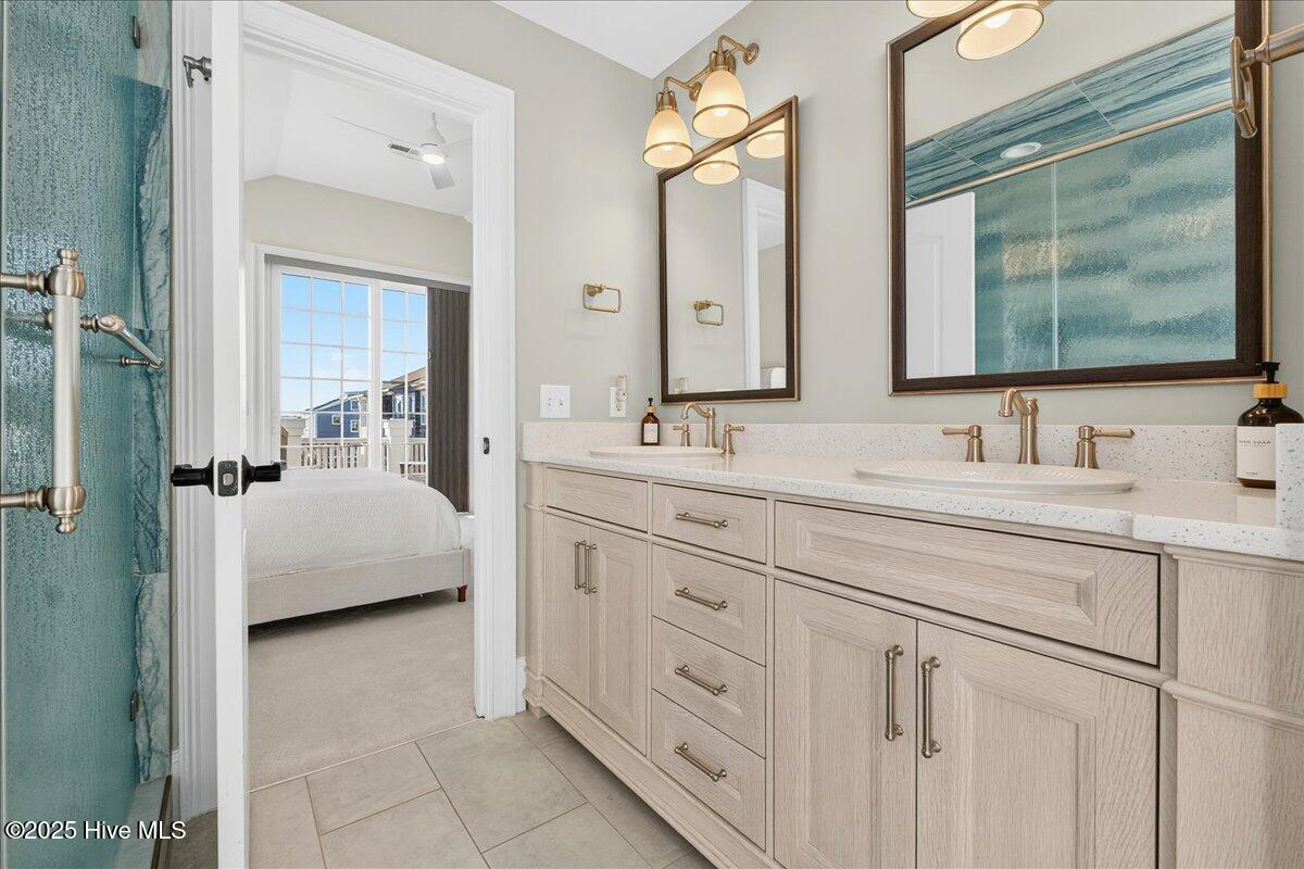 100540926 | Photo 34