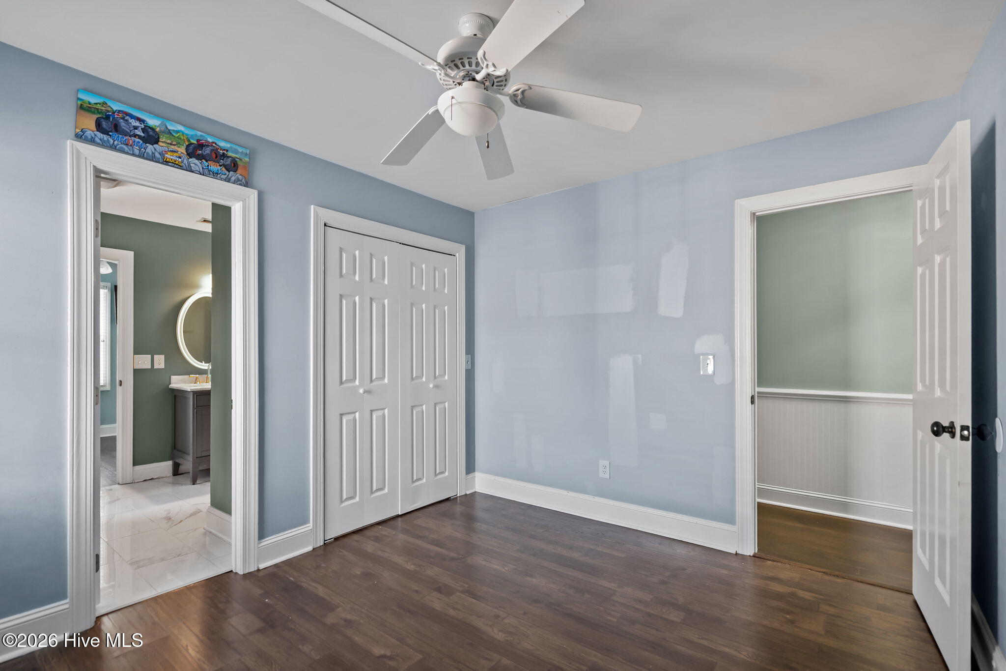 100565239 | Photo 38