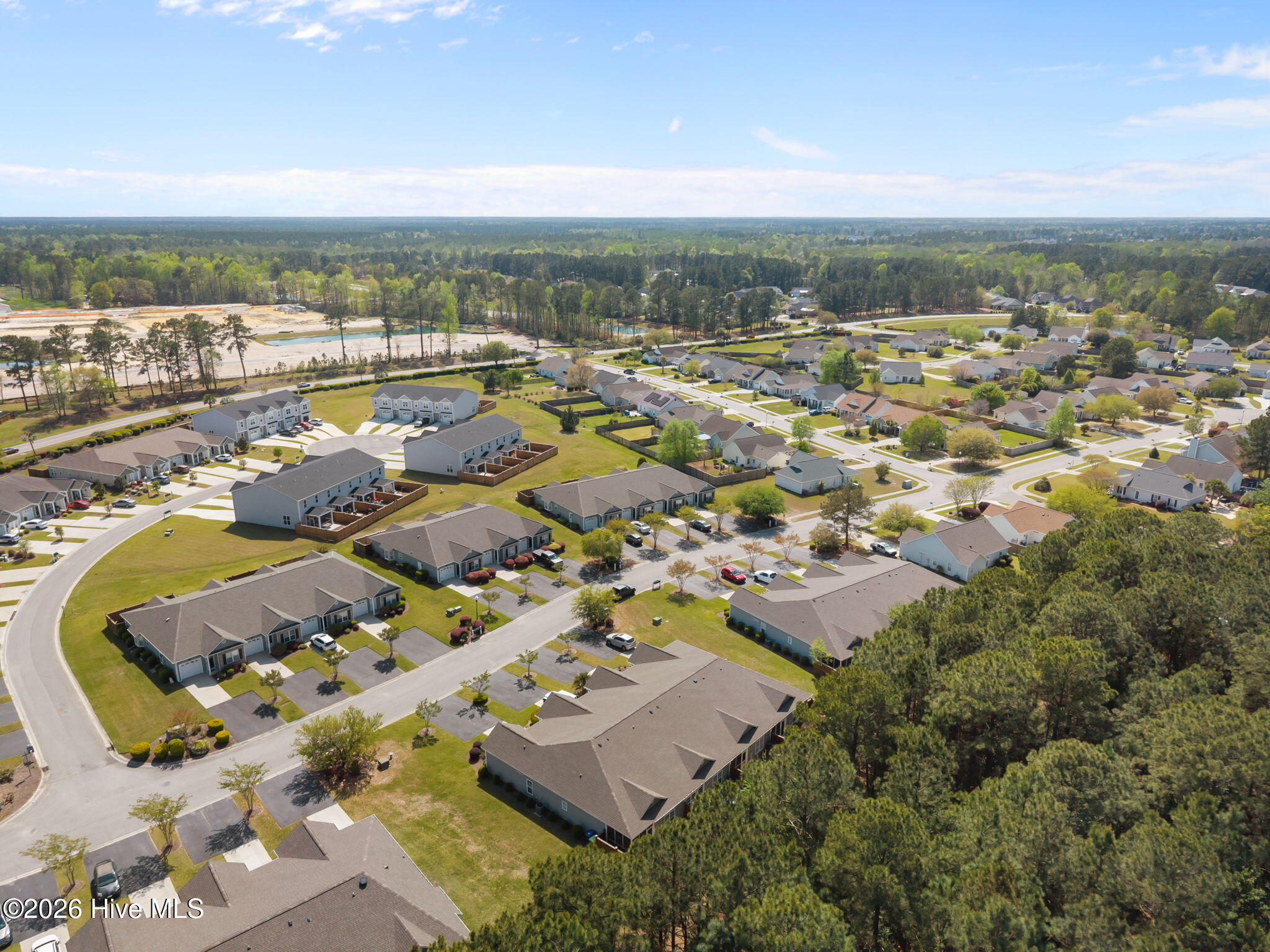 100569806 | Photo 52