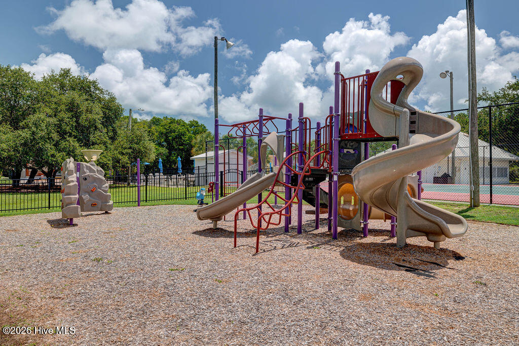 100562699 | Photo 39