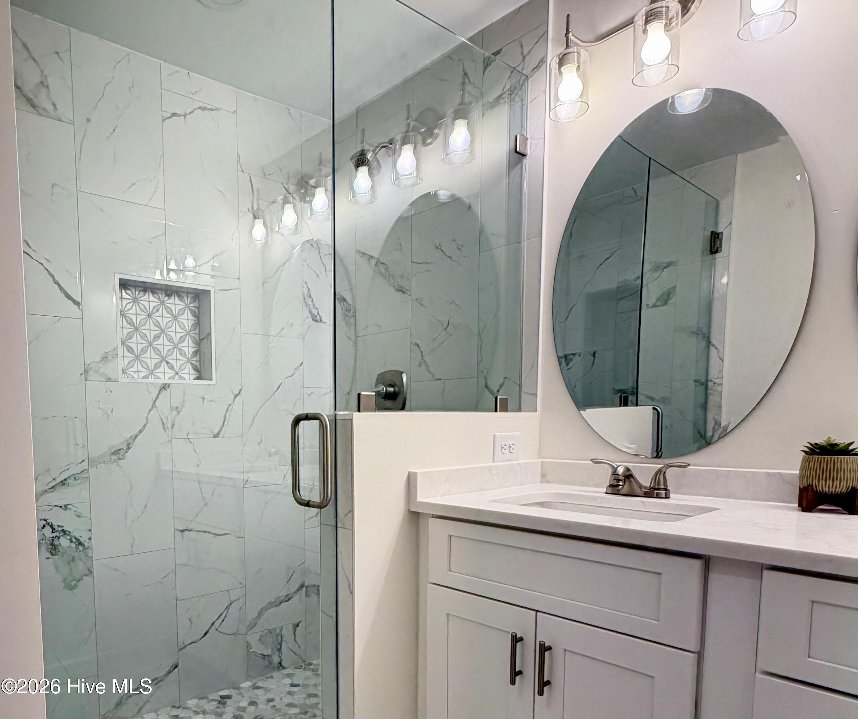 100554376 | Photo 18