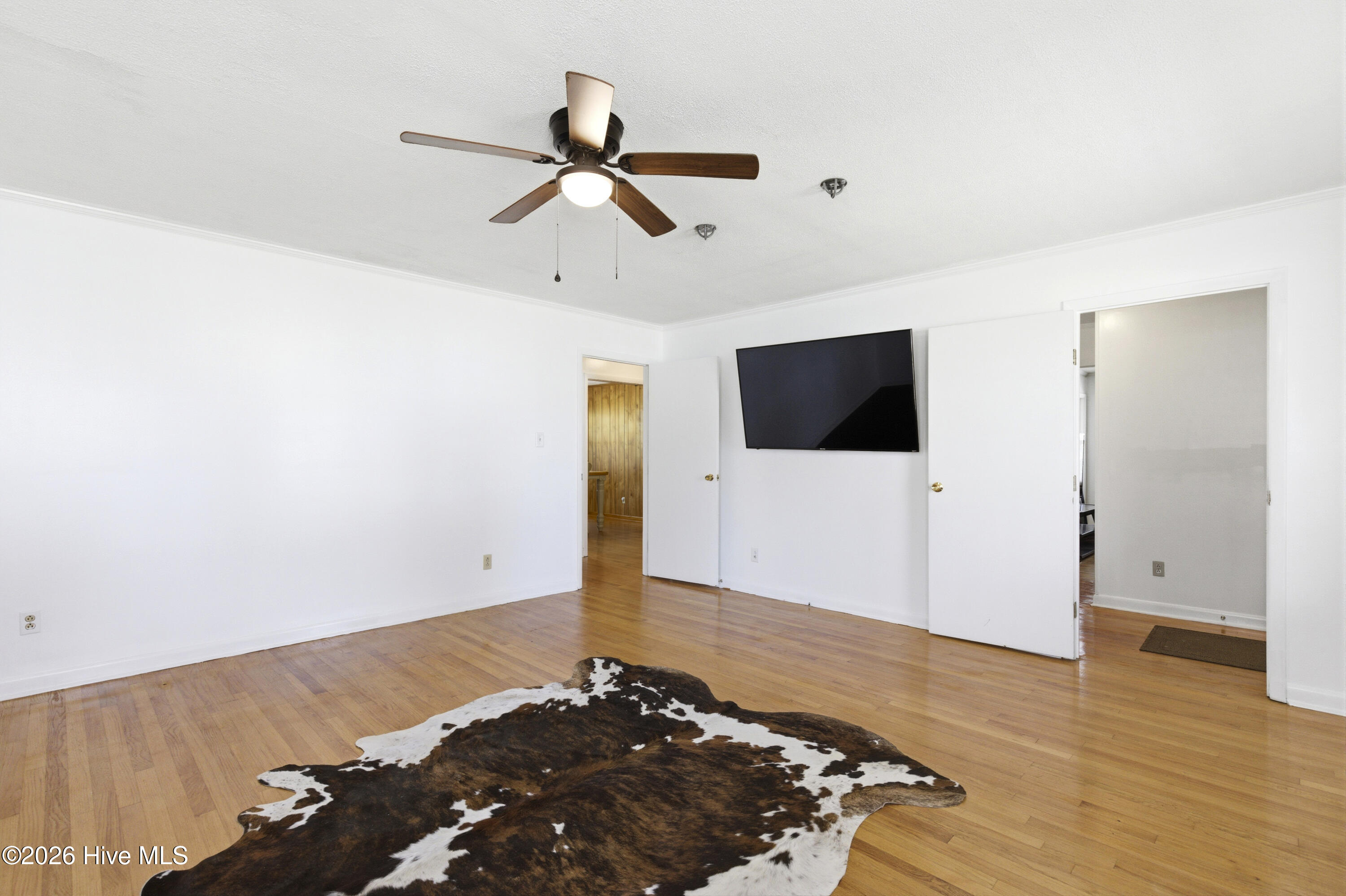 100561797 | Photo 19