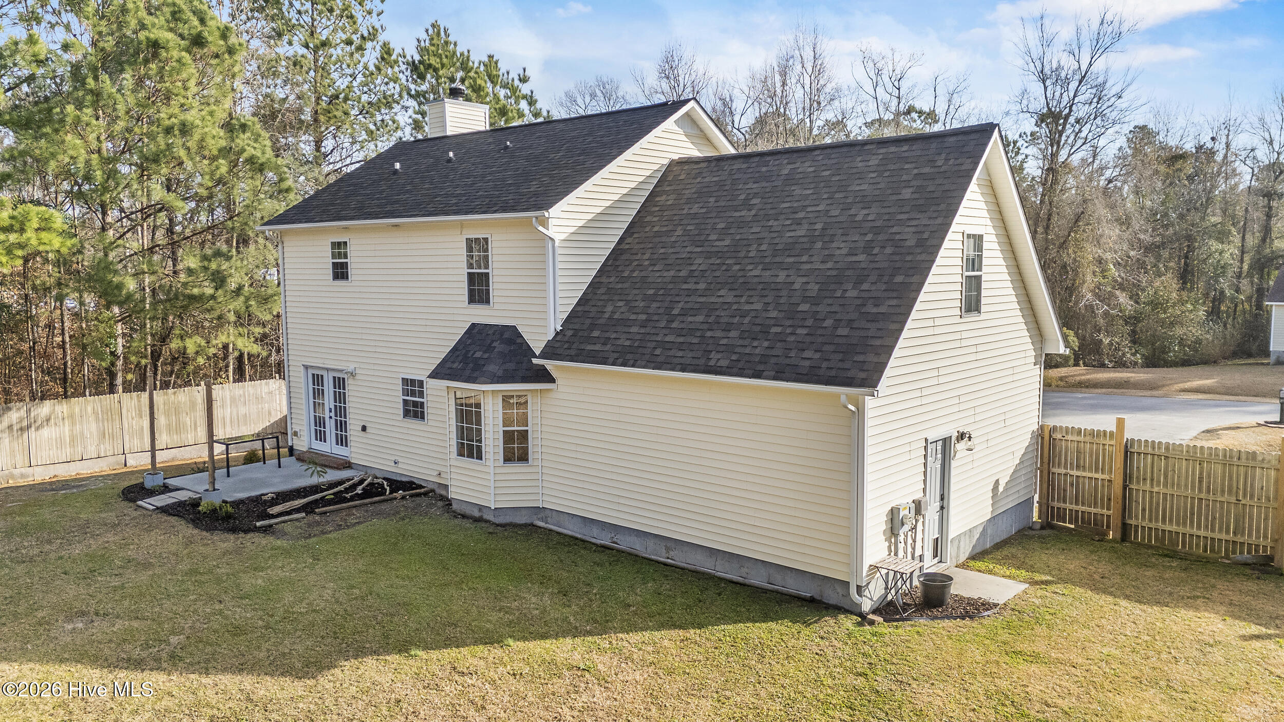 100547983 | Photo 37