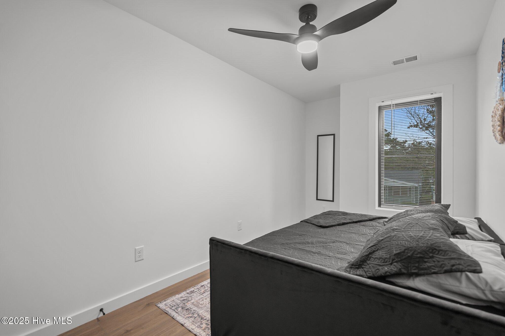 100536872 | Photo 40