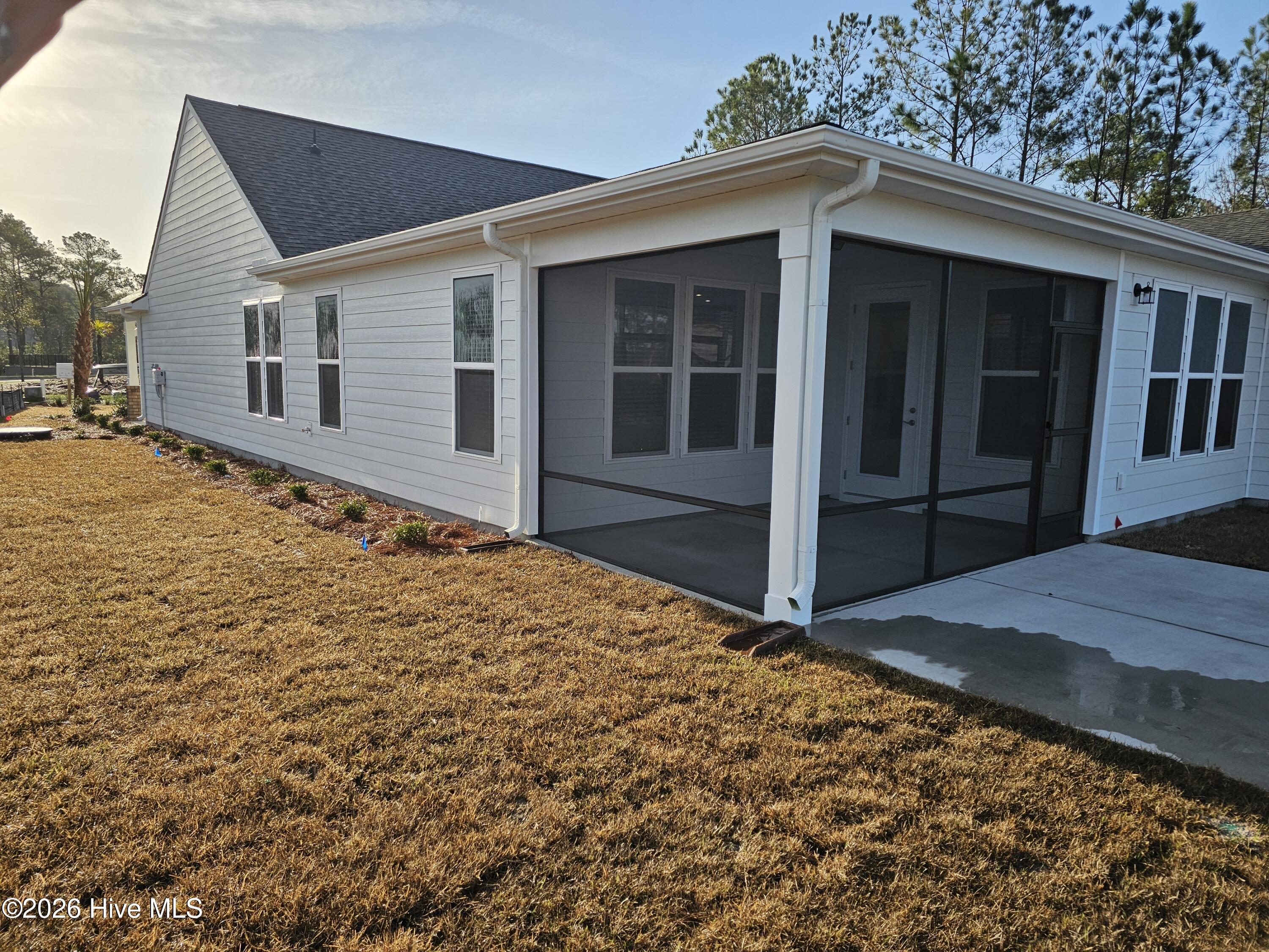 100544380 | Photo 23