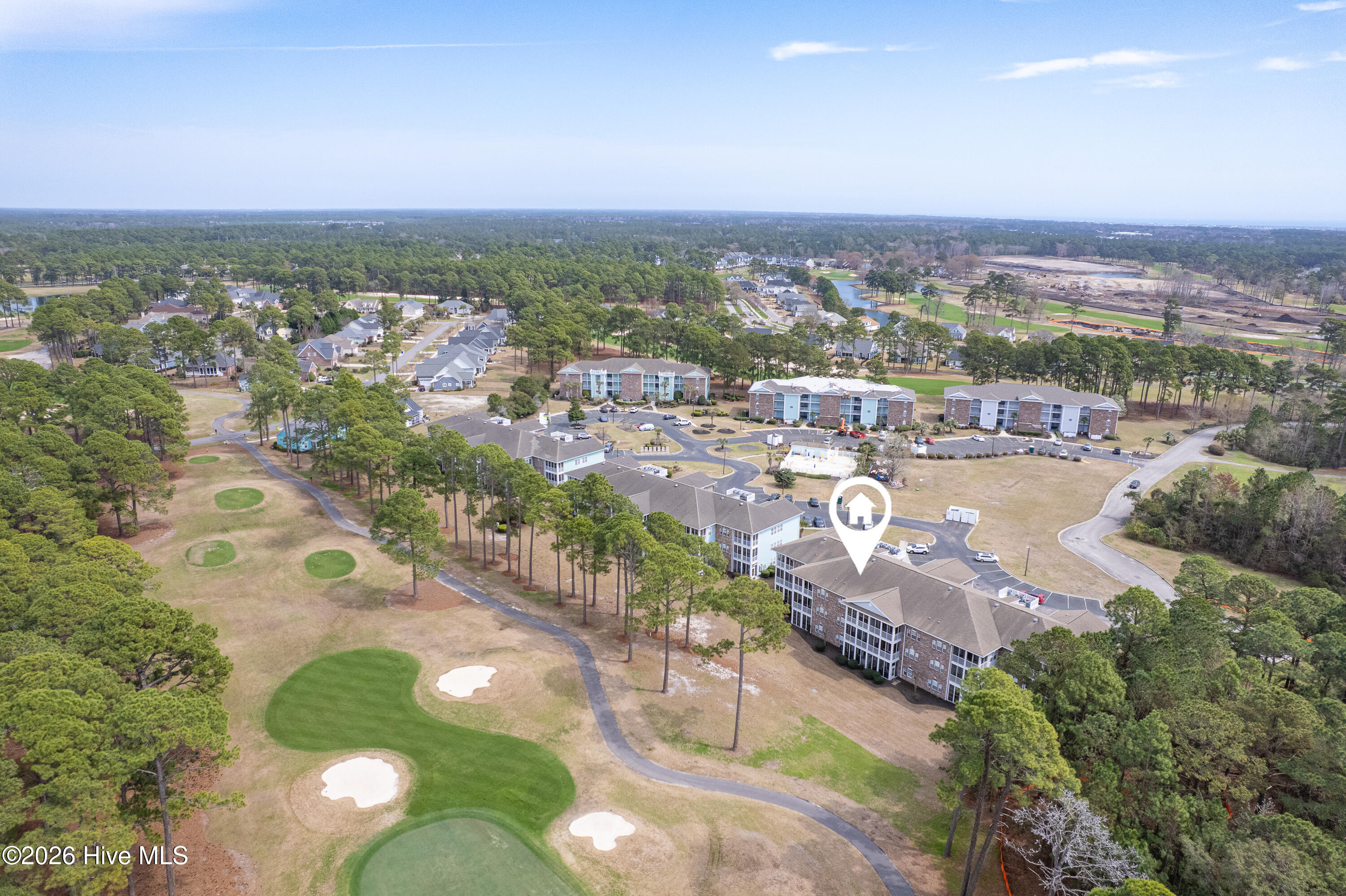 100561043 | Photo 43