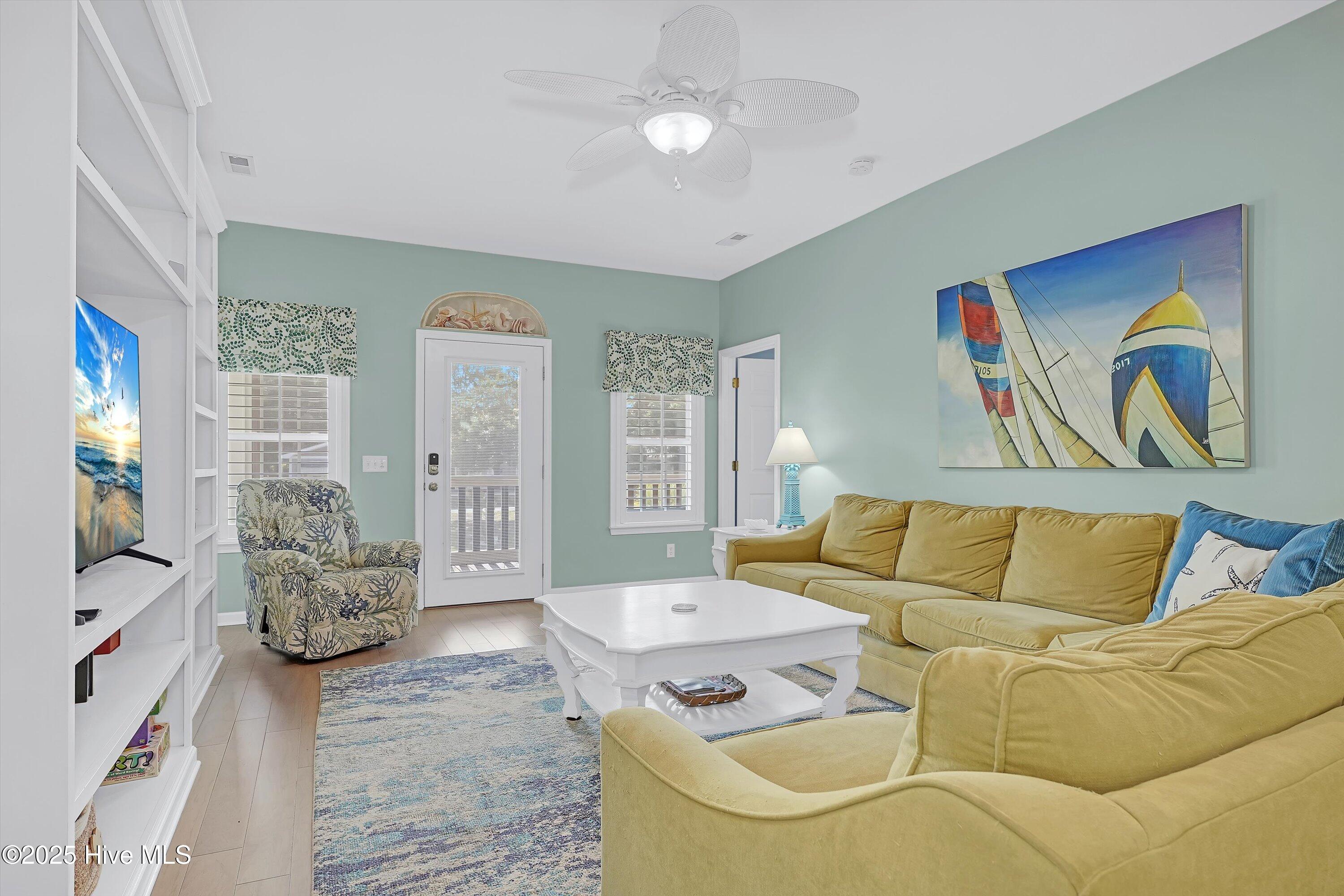 100541336 | Photo 10