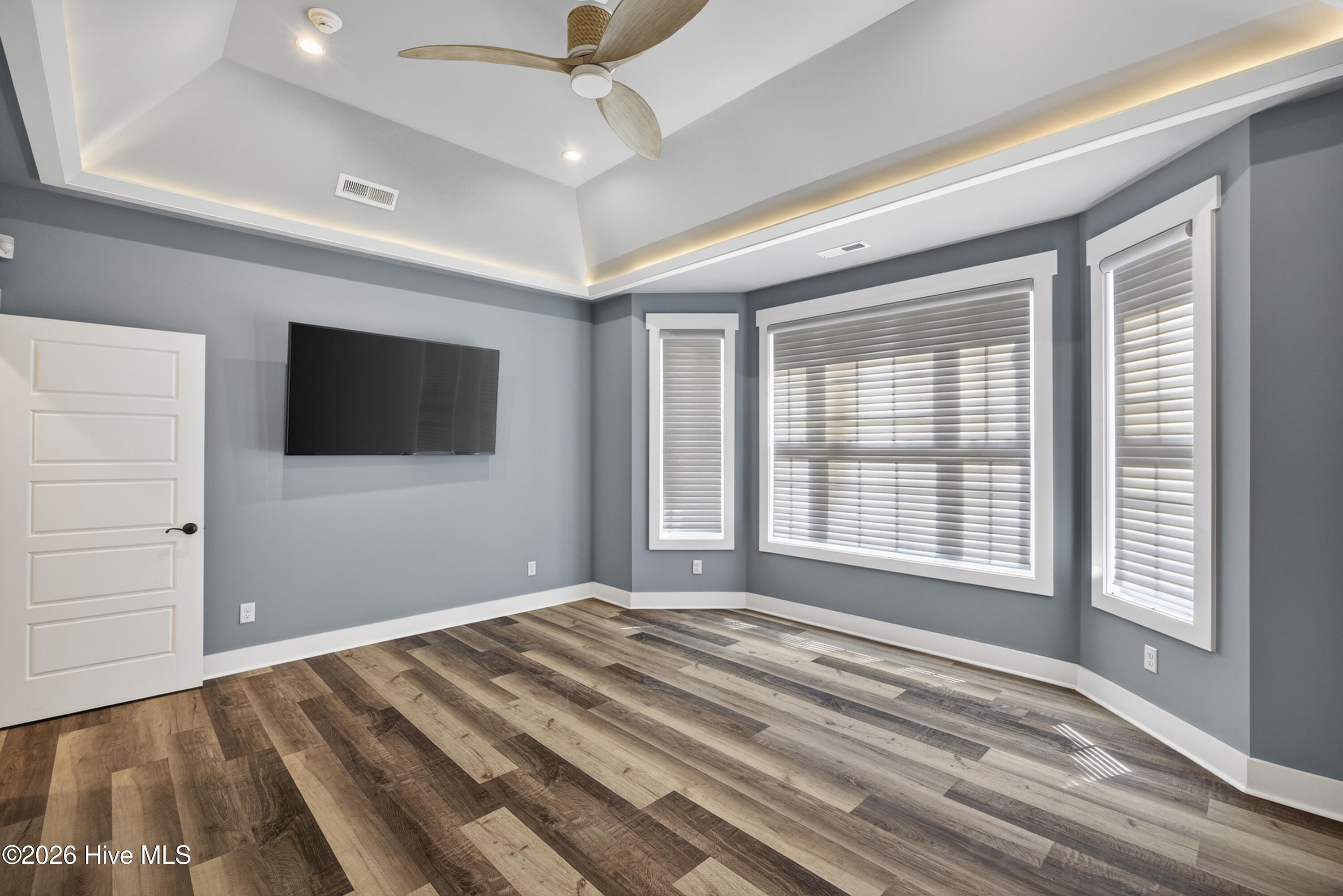 100569496 | Photo 26