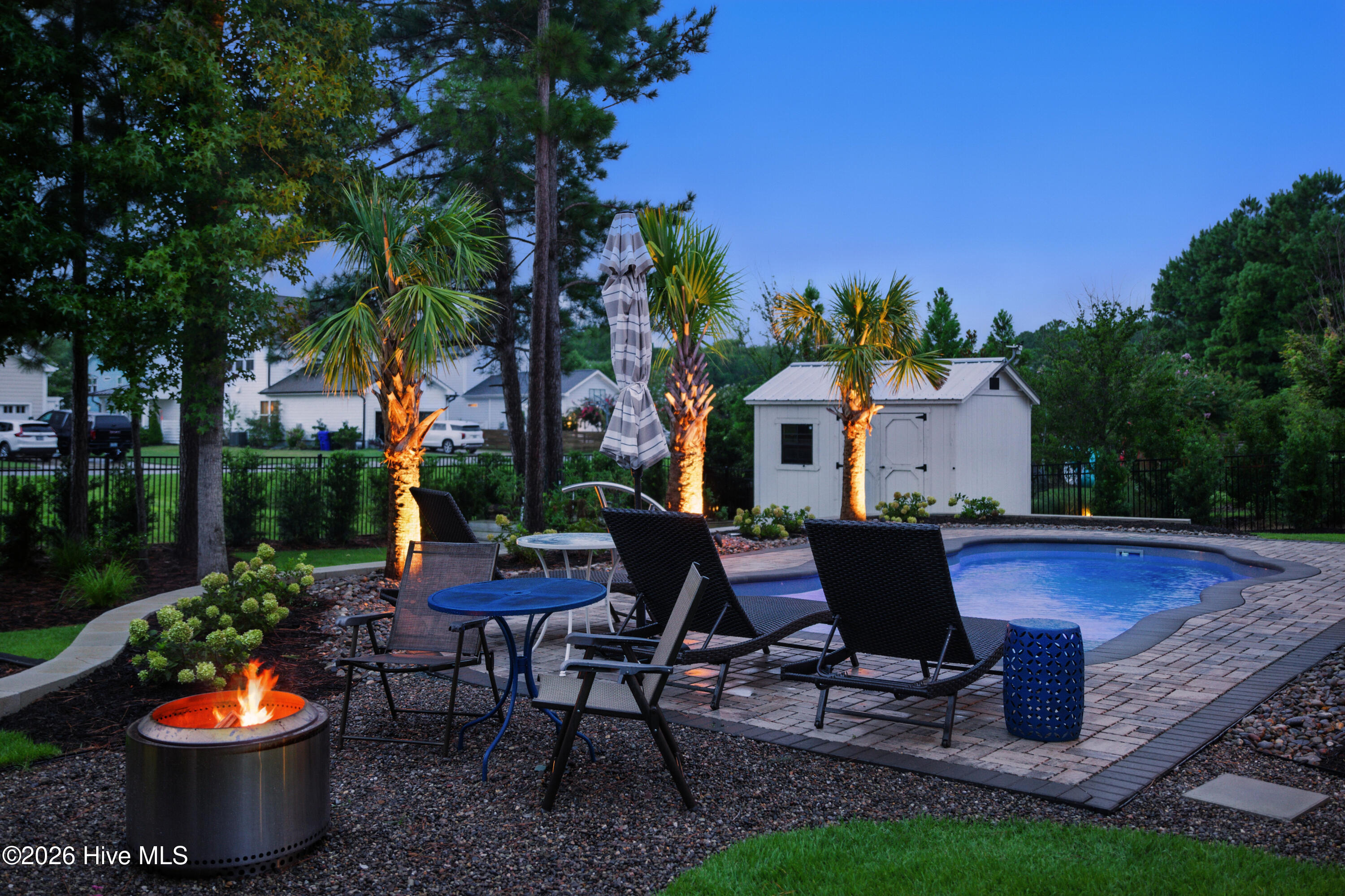 100564448 | Photo 12