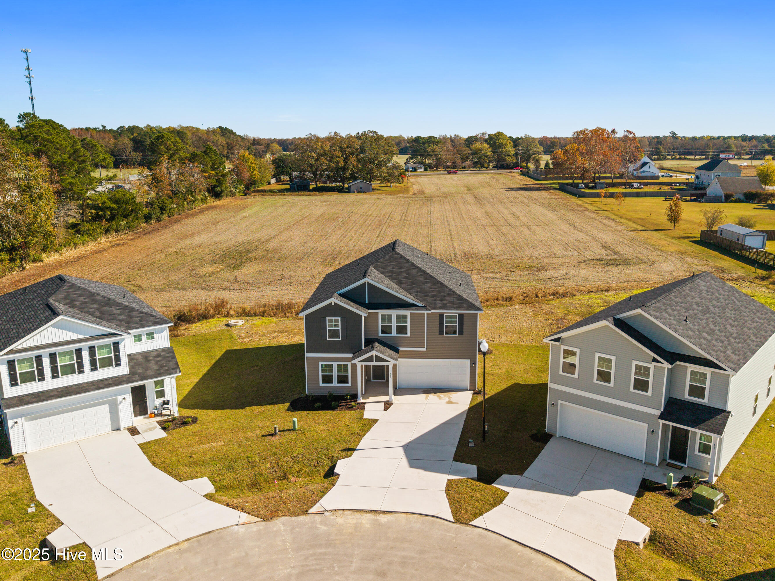 100533510 | Photo 31