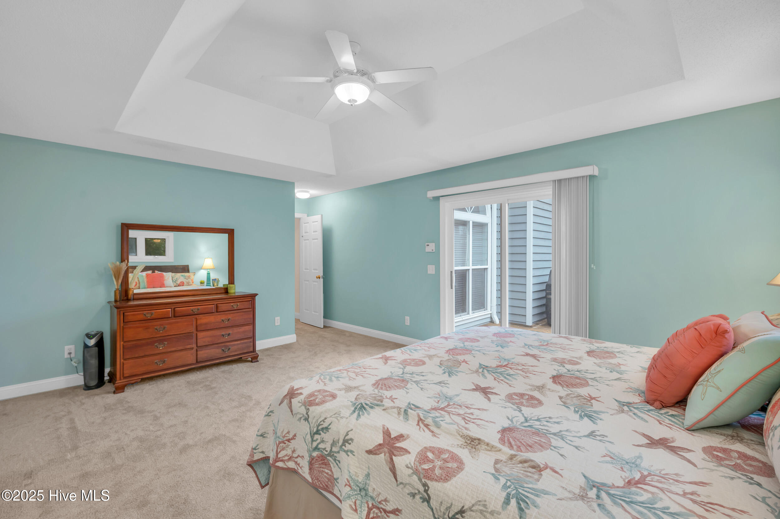 100542764 | Photo 21