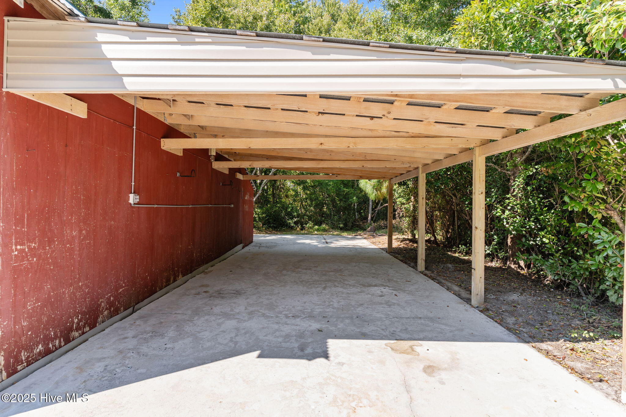 100531934 | Photo 49