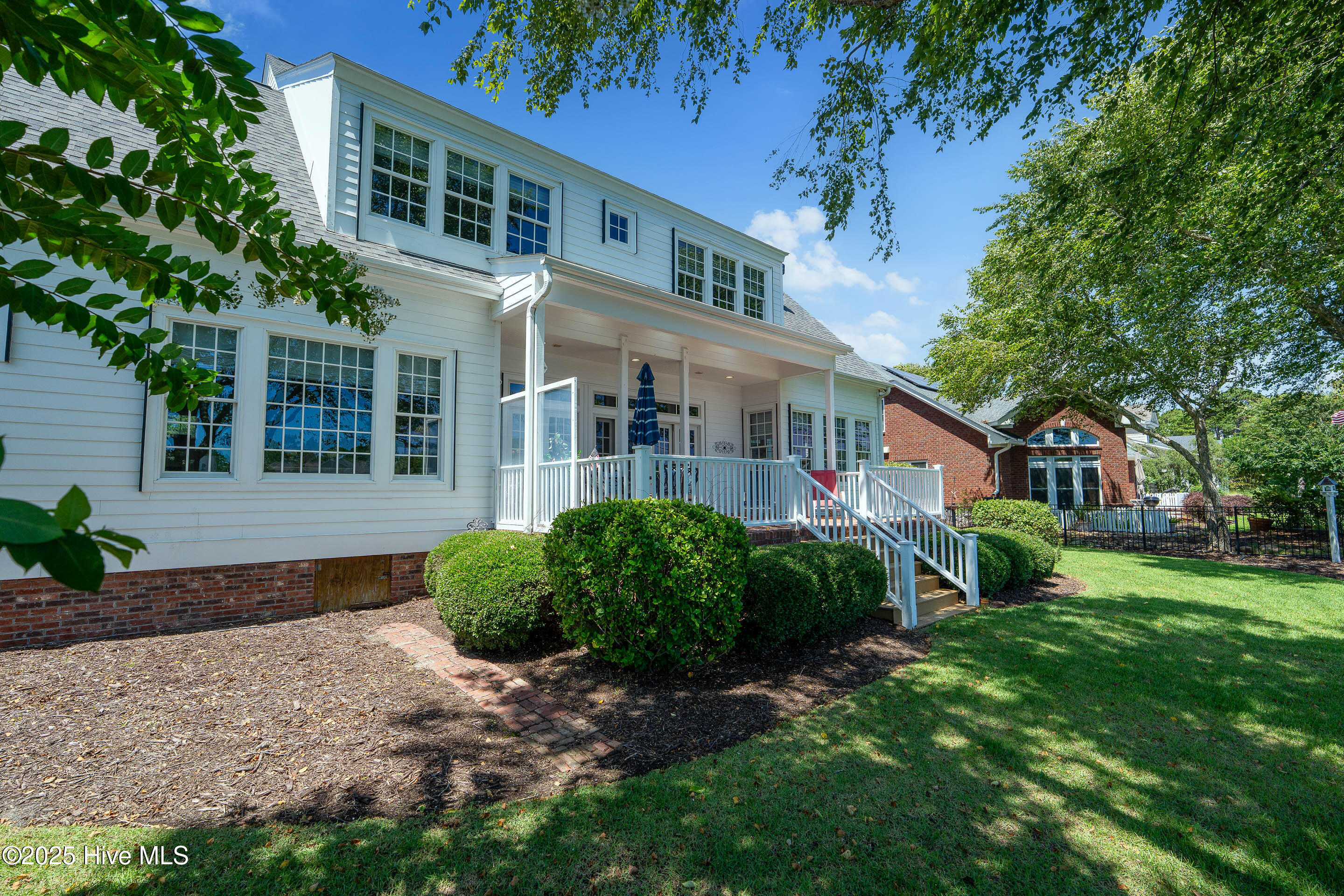 100520099 | Photo 69