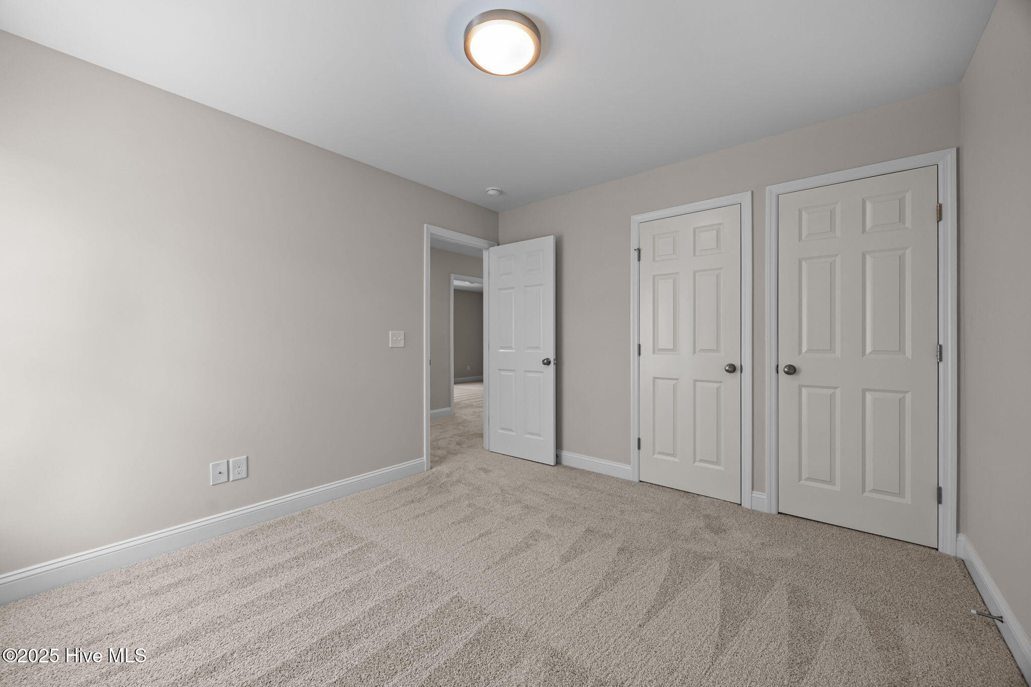 100509349 | Photo 20