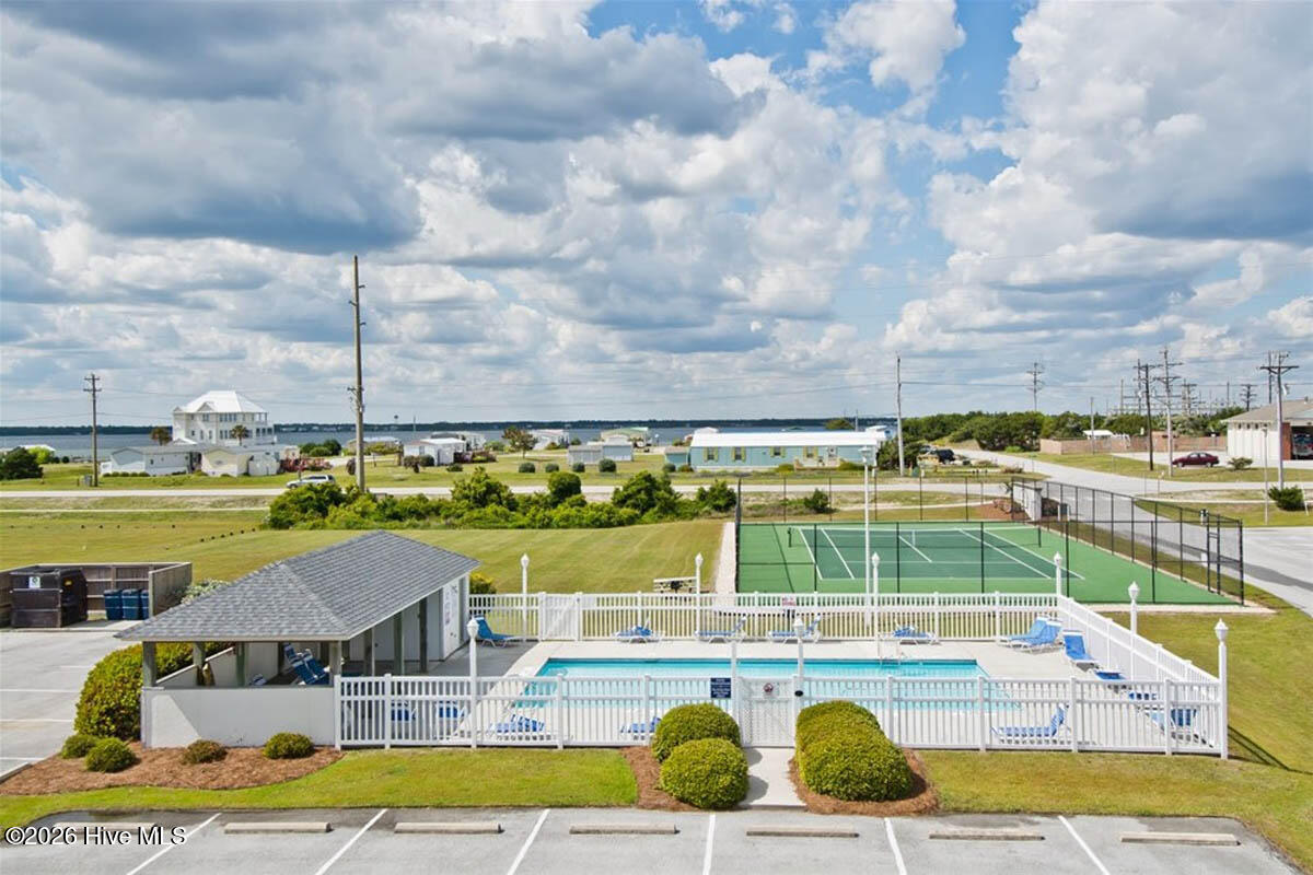 100560265 | Photo 26