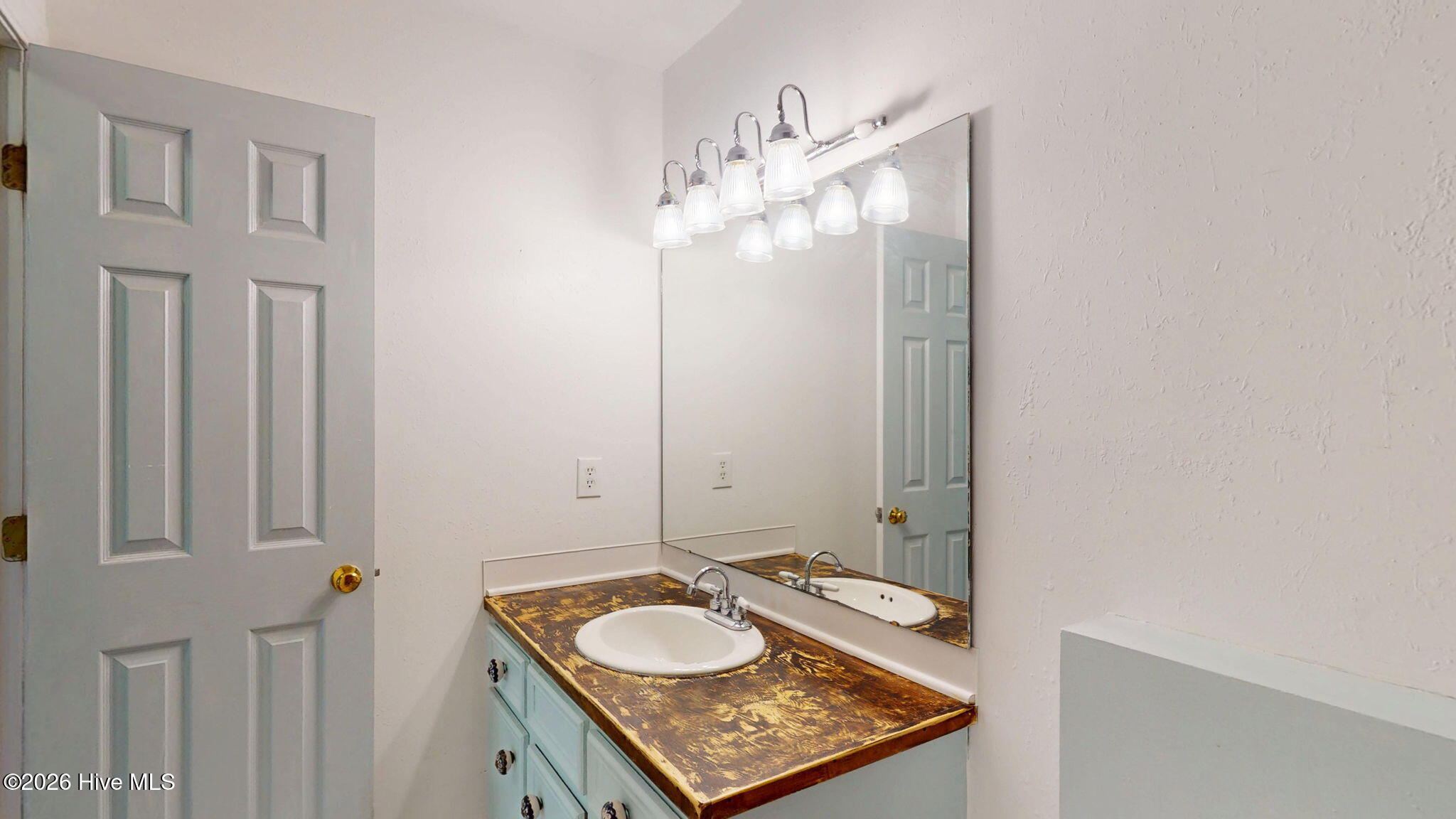 49-web-or-mls-299-Lori-Dr-Greenville-NC-